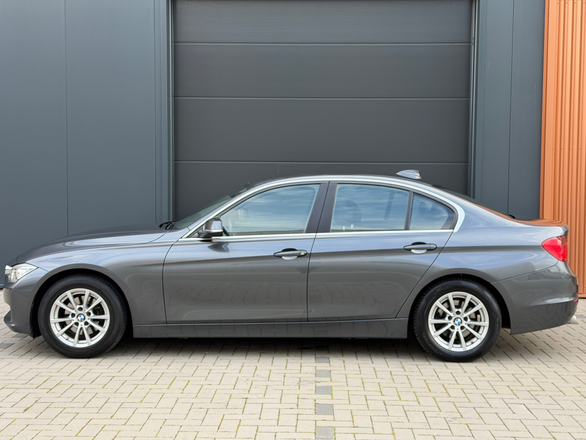 Foto van BMW 320i