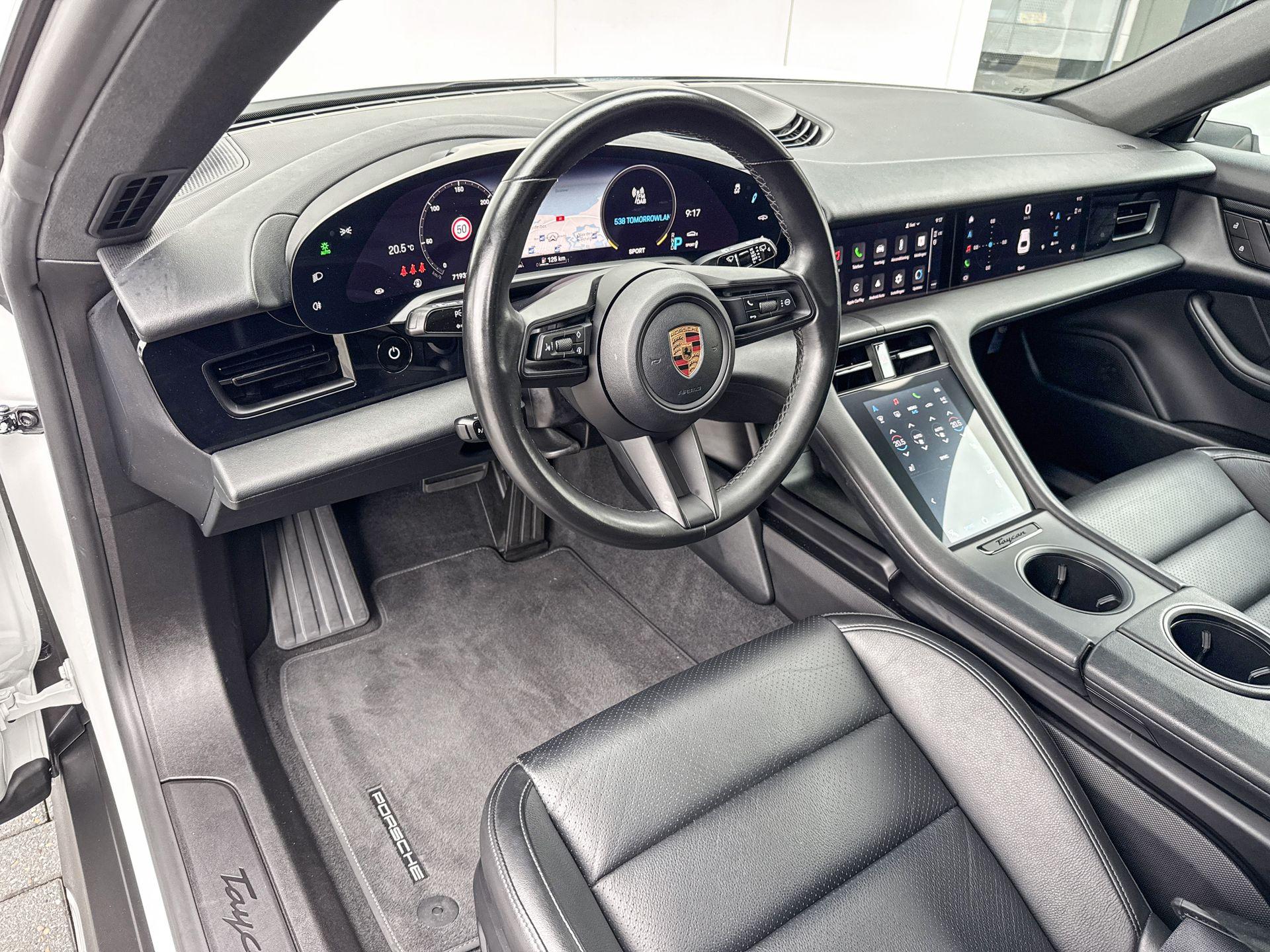 Foto van Porsche Taycan 4