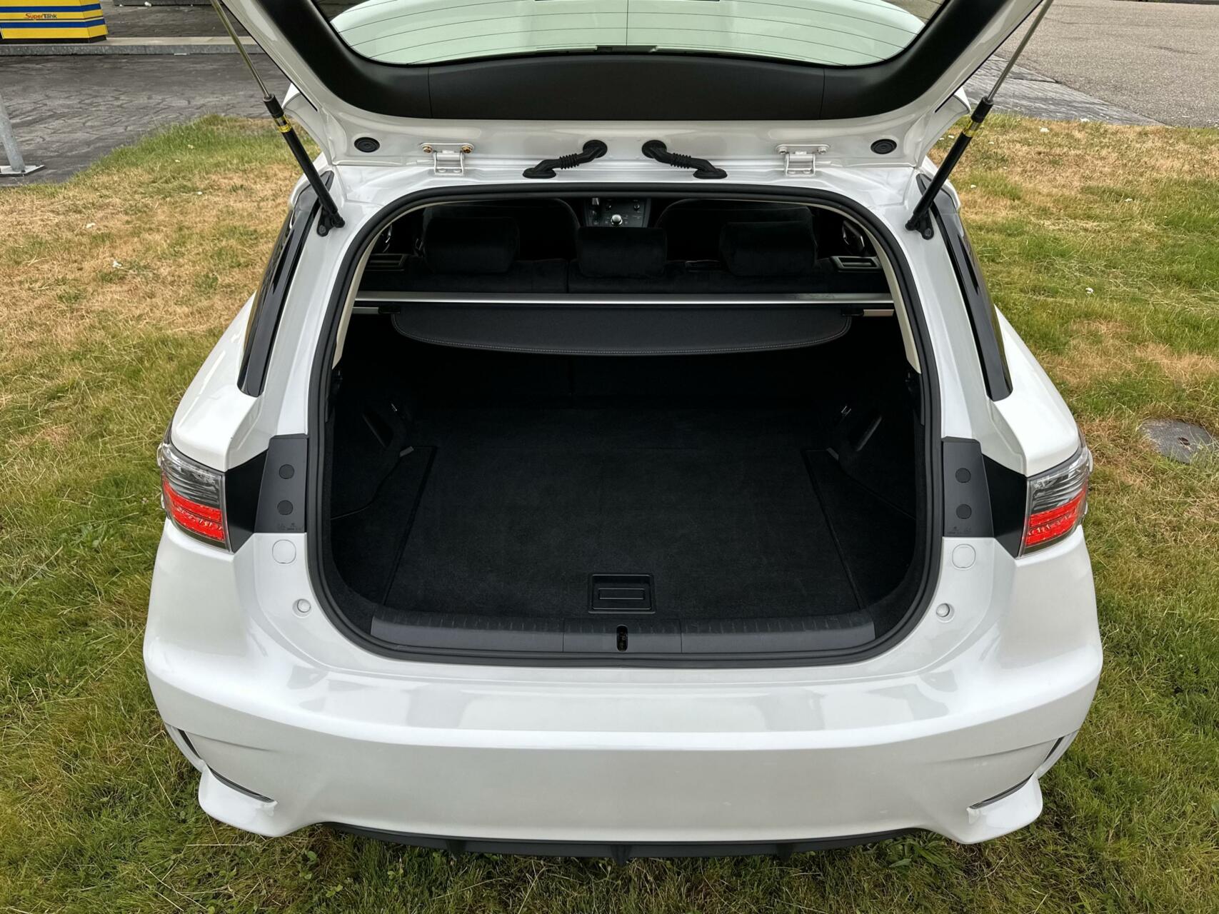 Foto van Lexus CT