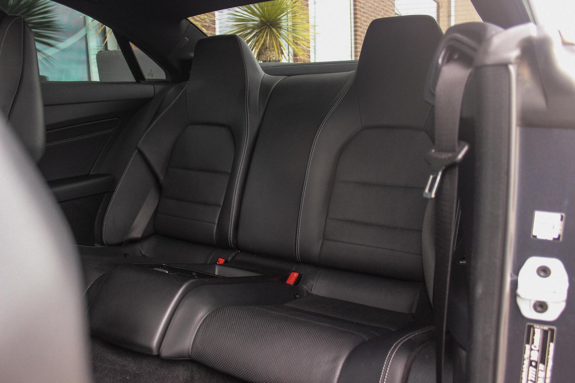 Foto van Mercedes-Benz E 200