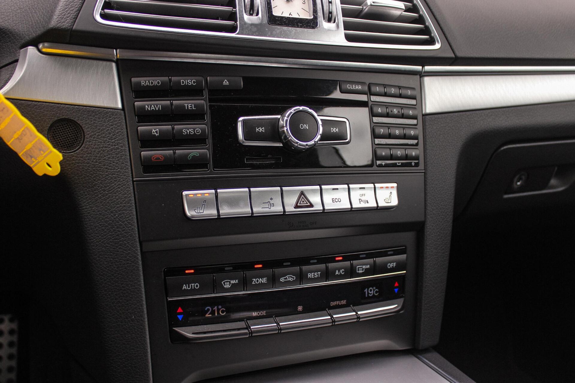 Foto van Mercedes-Benz E 200