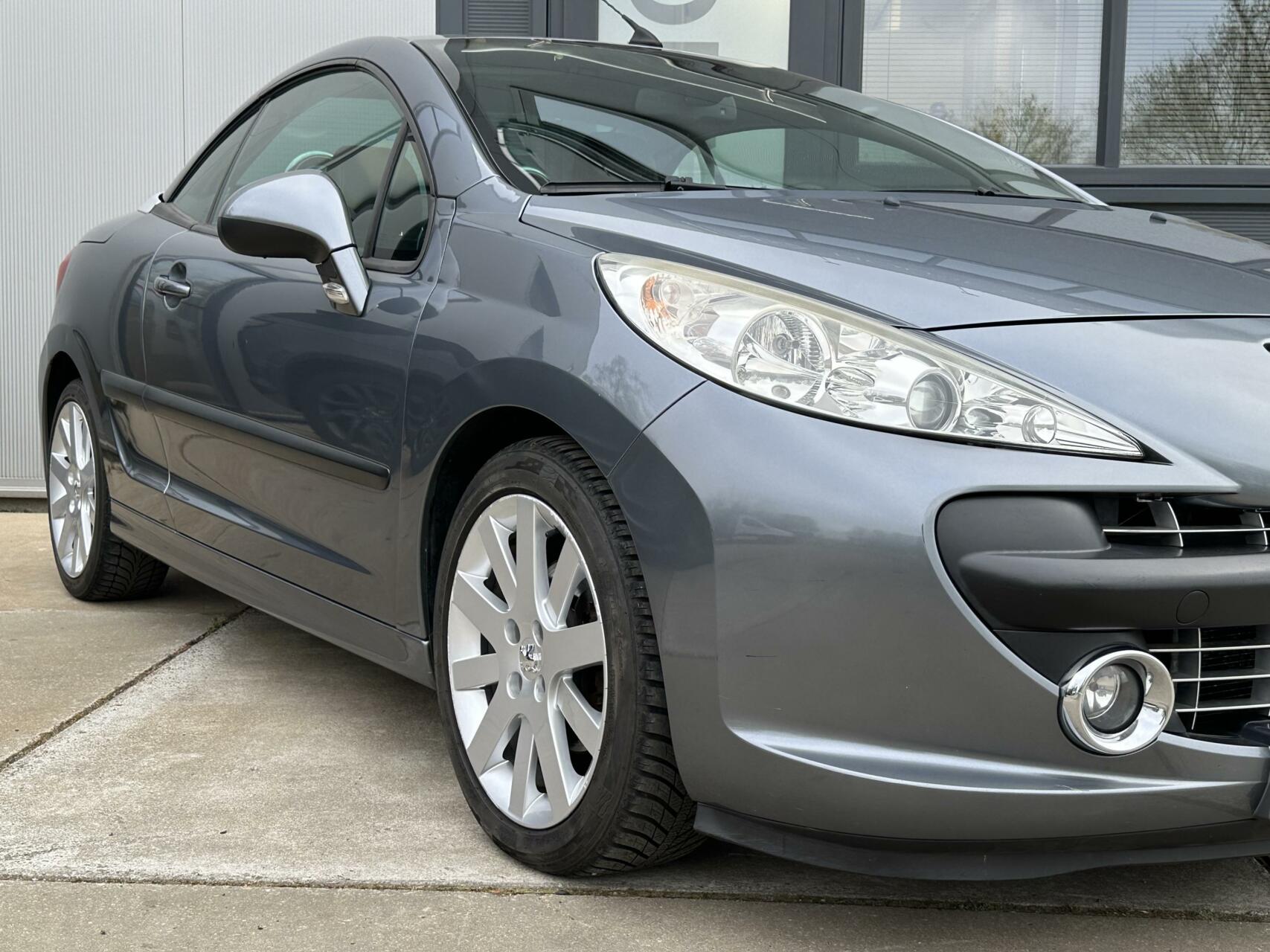 Foto van Peugeot 207 CC