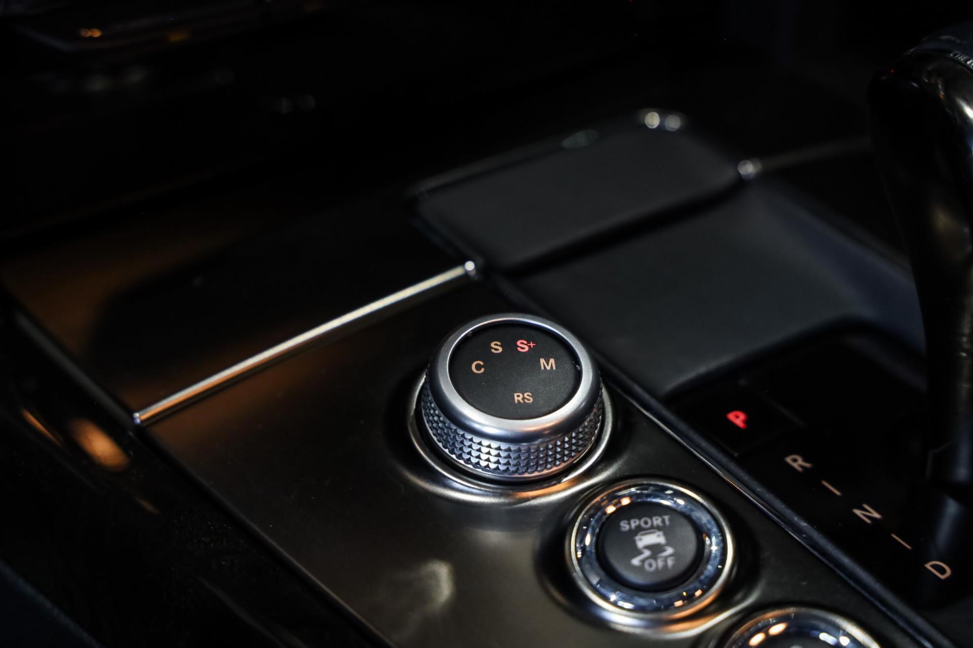 Foto van Mercedes-Benz E 63 AMG