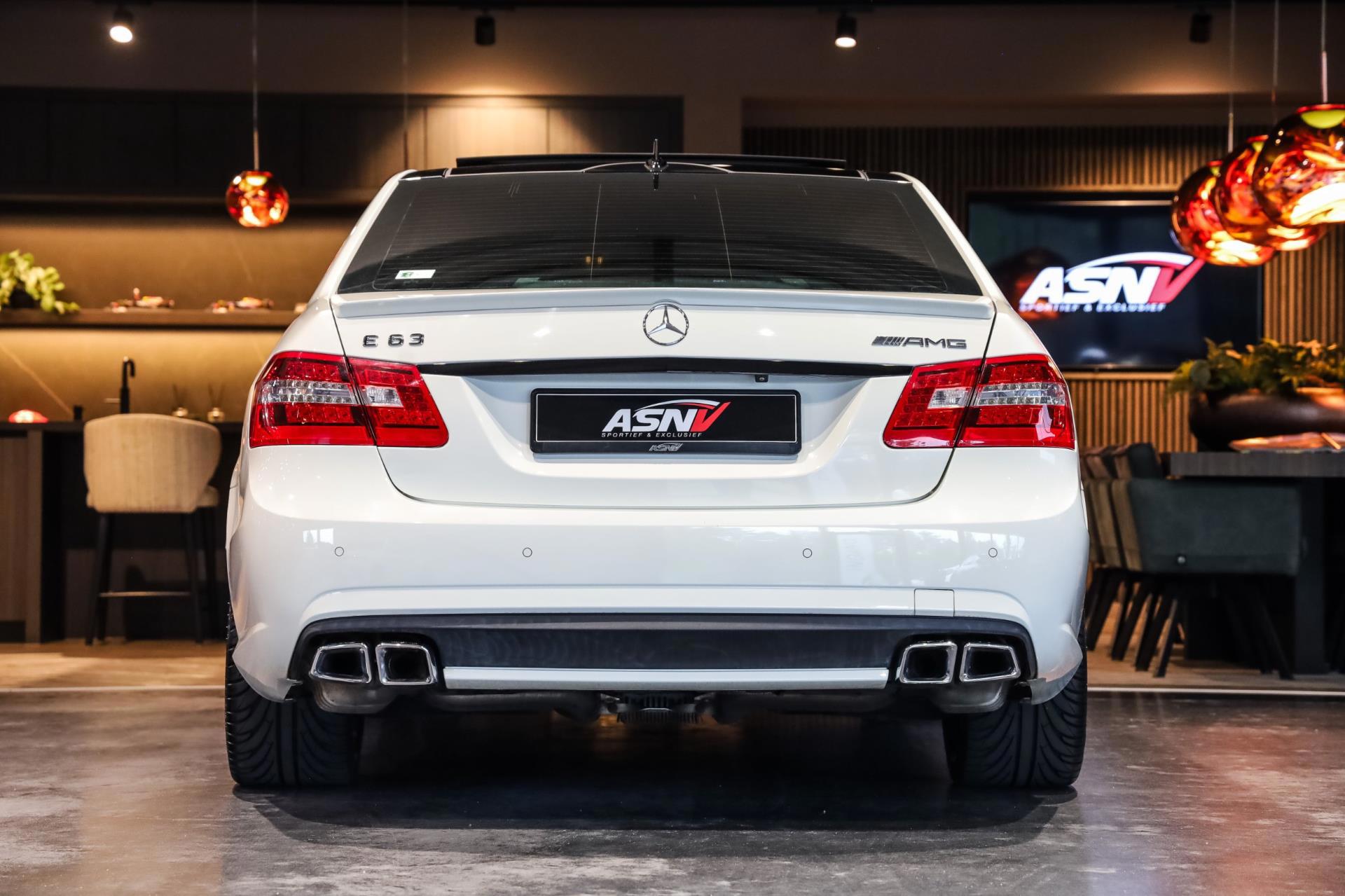 Foto van Mercedes-Benz E 63 AMG