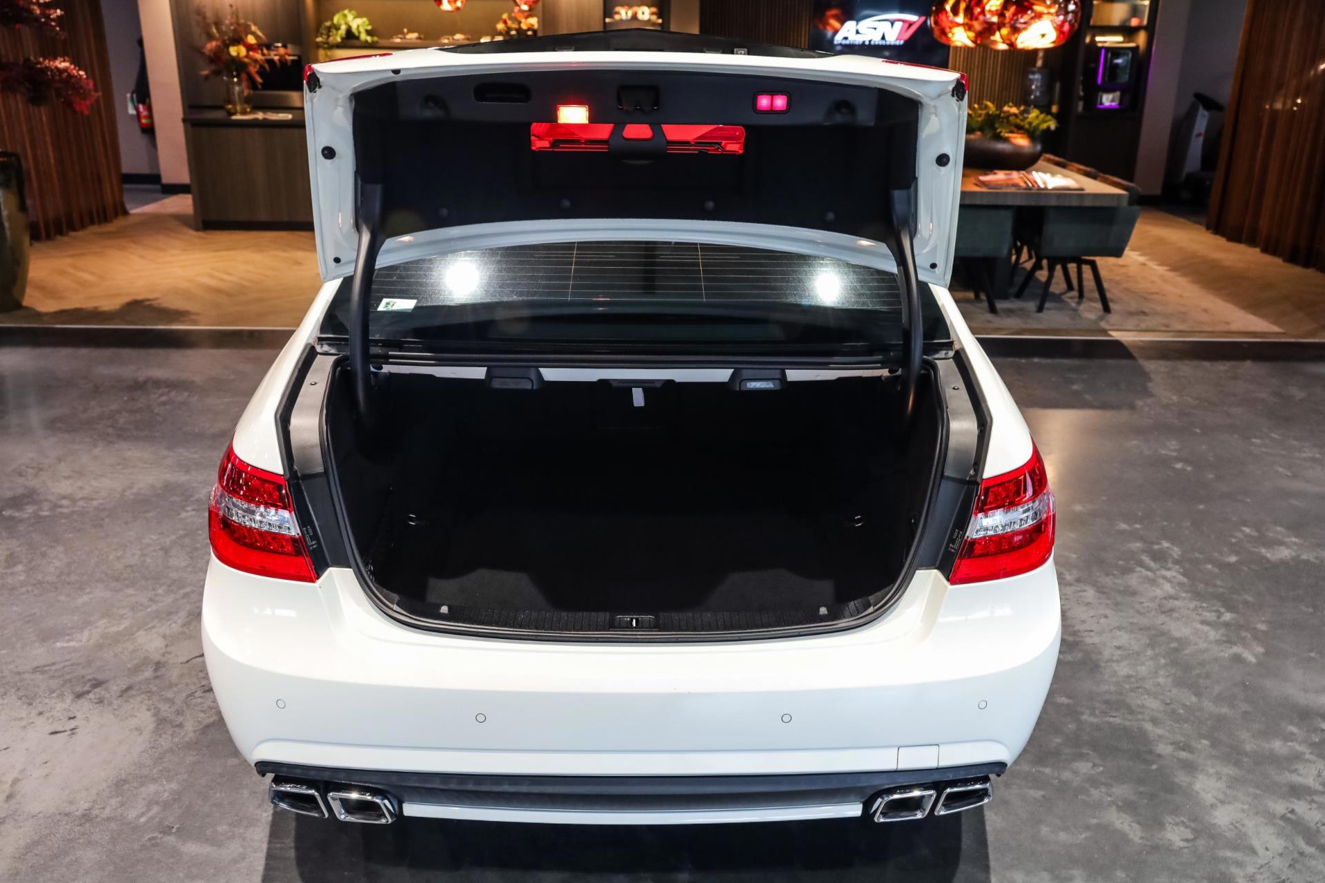 Foto van Mercedes-Benz E 63 AMG