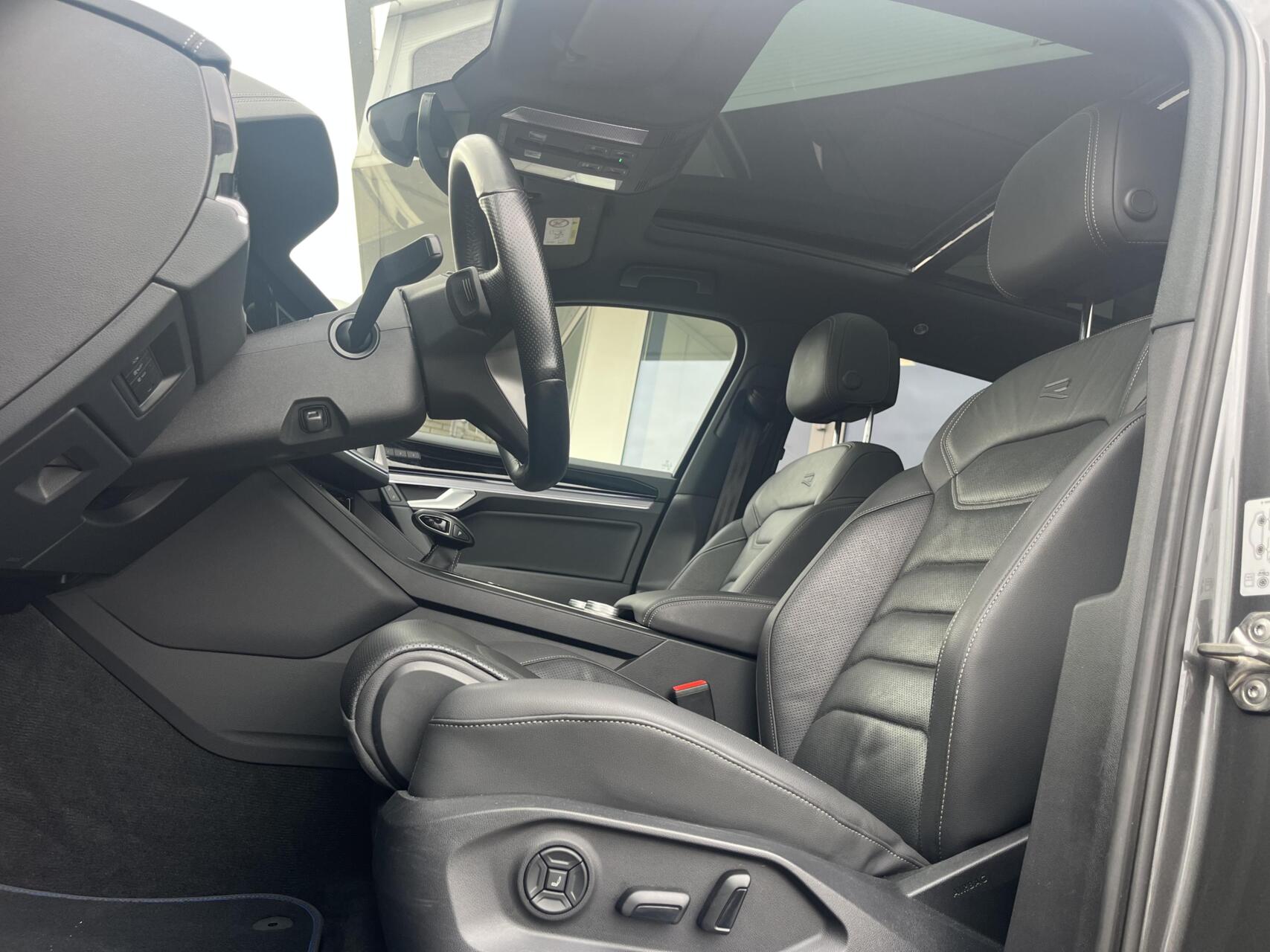 Foto van Volkswagen Touareg R