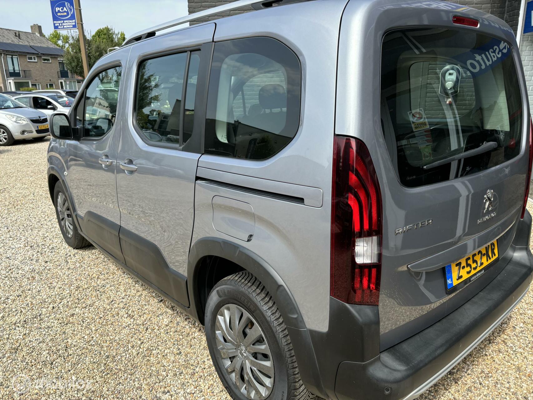 Foto van Peugeot Rifter