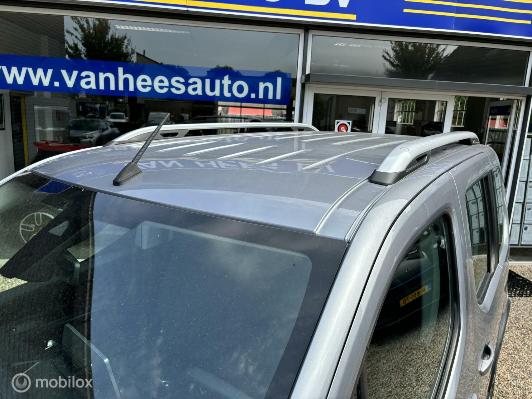 Foto van Peugeot Rifter