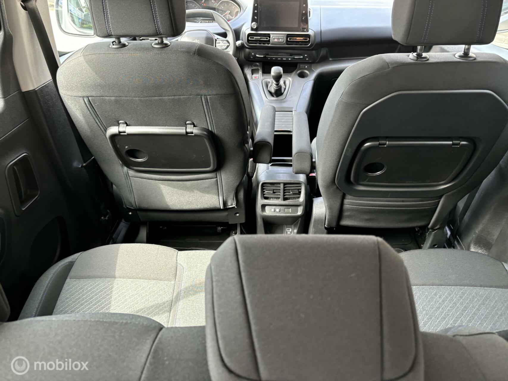 Foto van Peugeot Rifter
