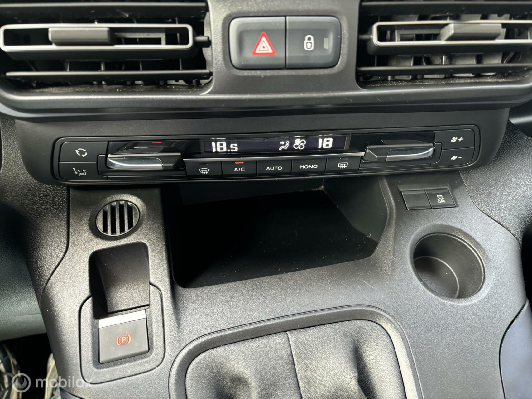 Foto van Peugeot Rifter