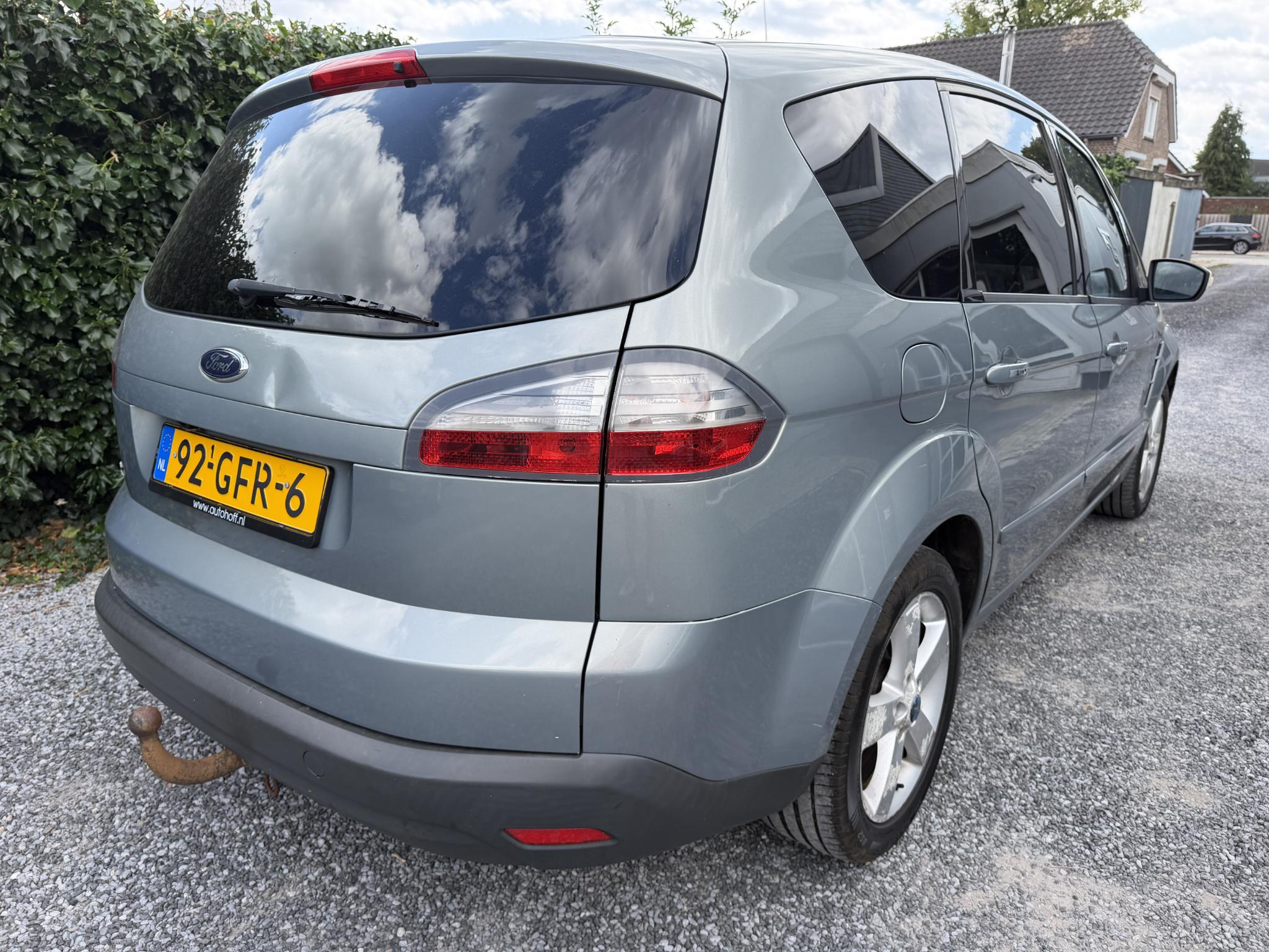 Foto van Ford S-max