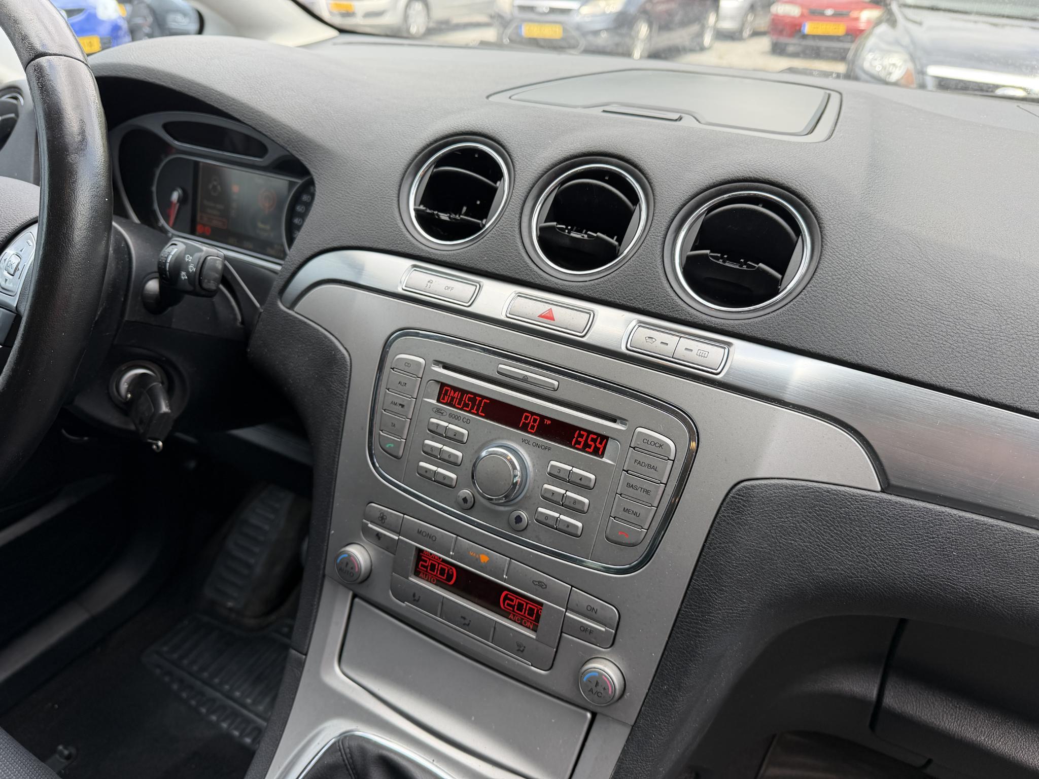 Foto van Ford S-max