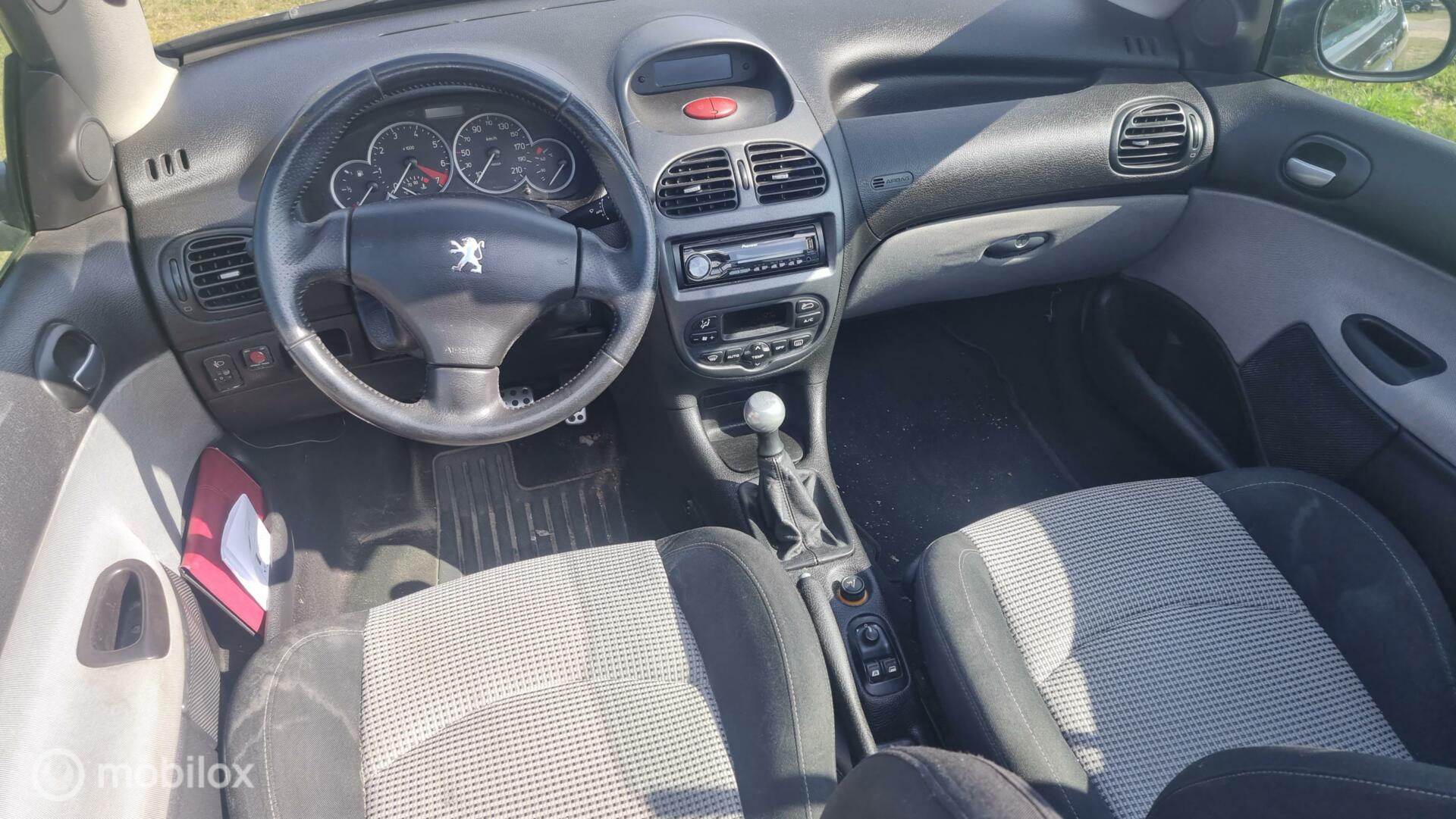 Foto van Peugeot 206 CC