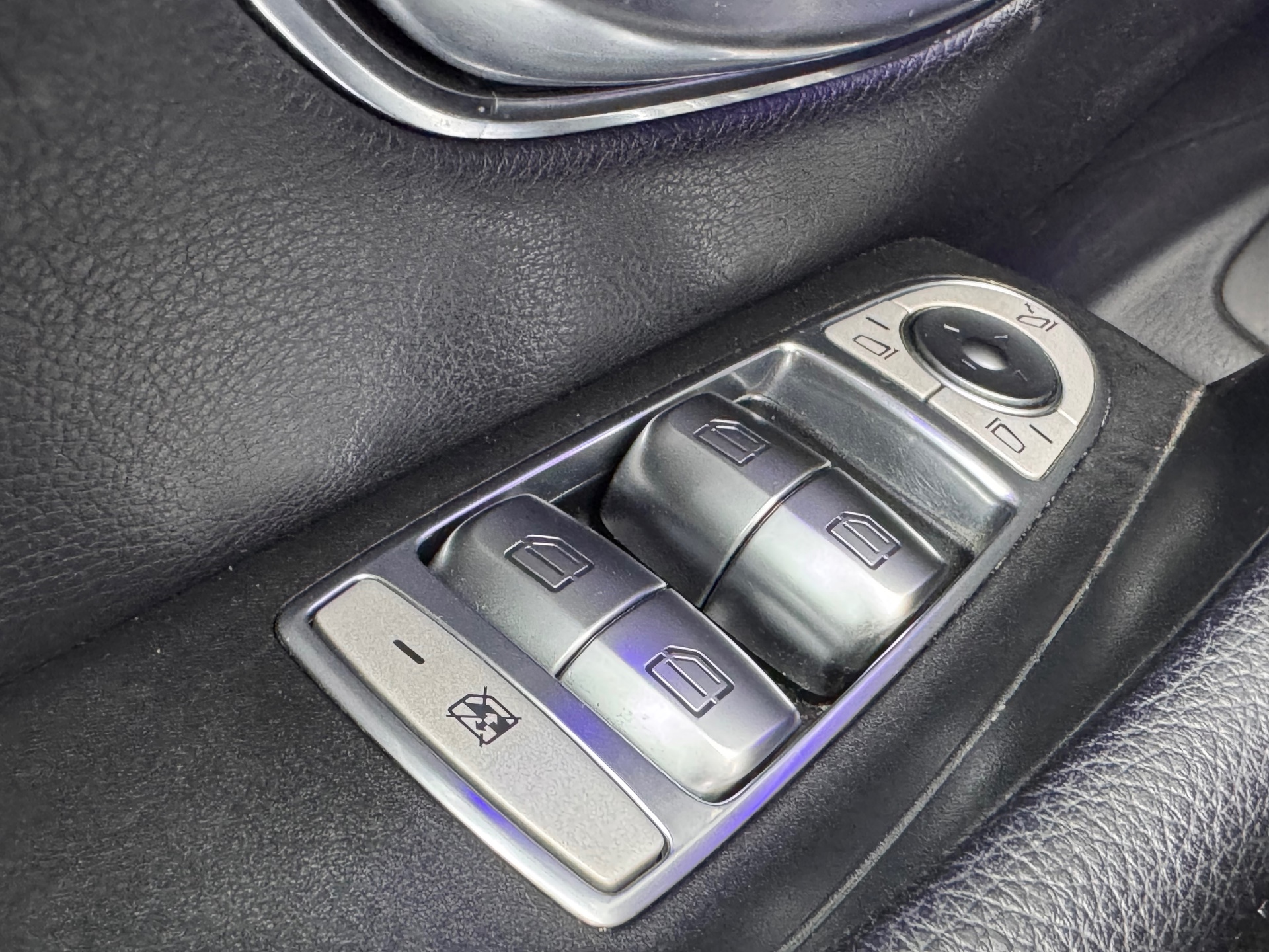 Foto van Mercedes-Benz E 200 D