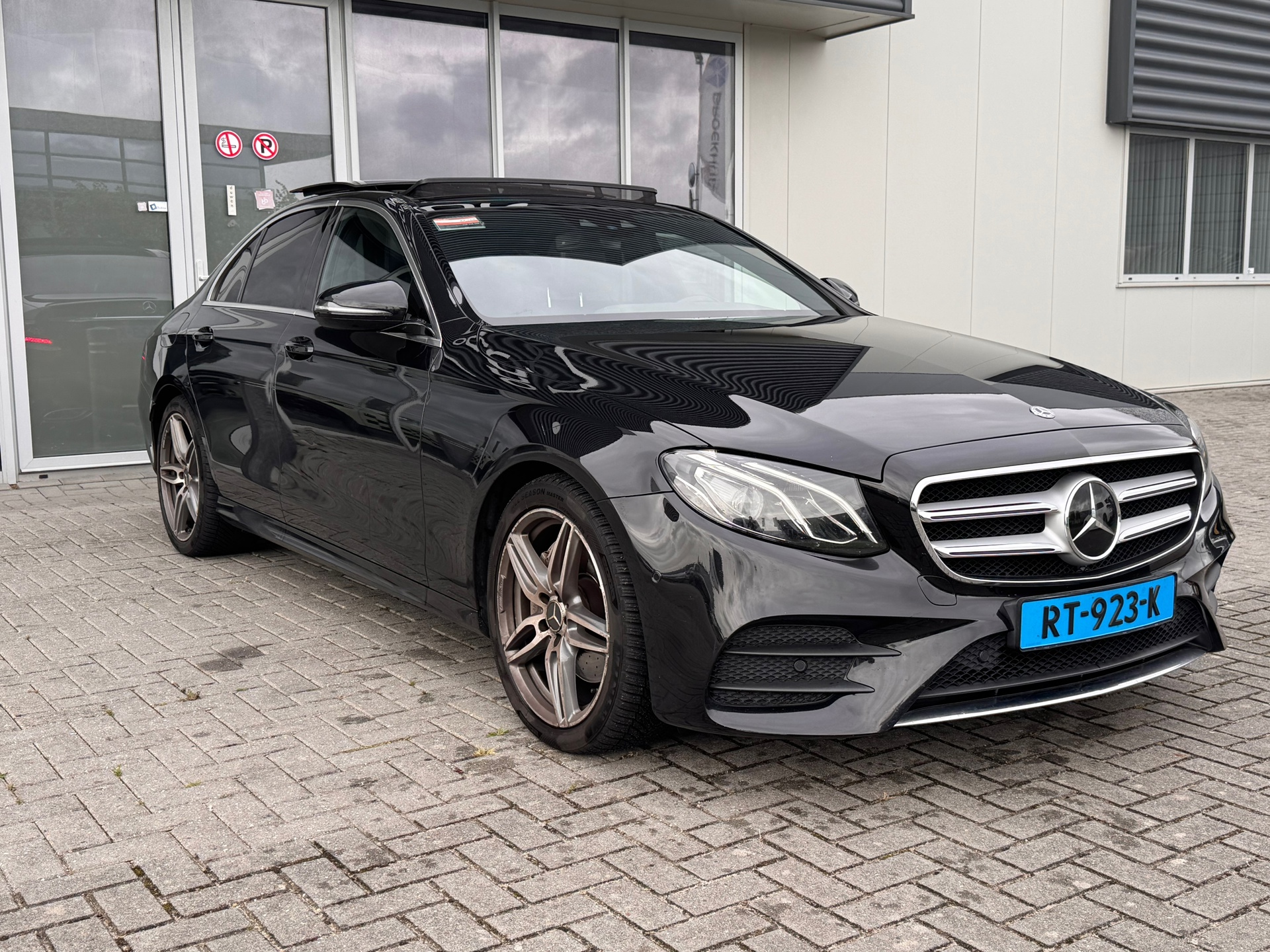 Foto van Mercedes-Benz E 200 D