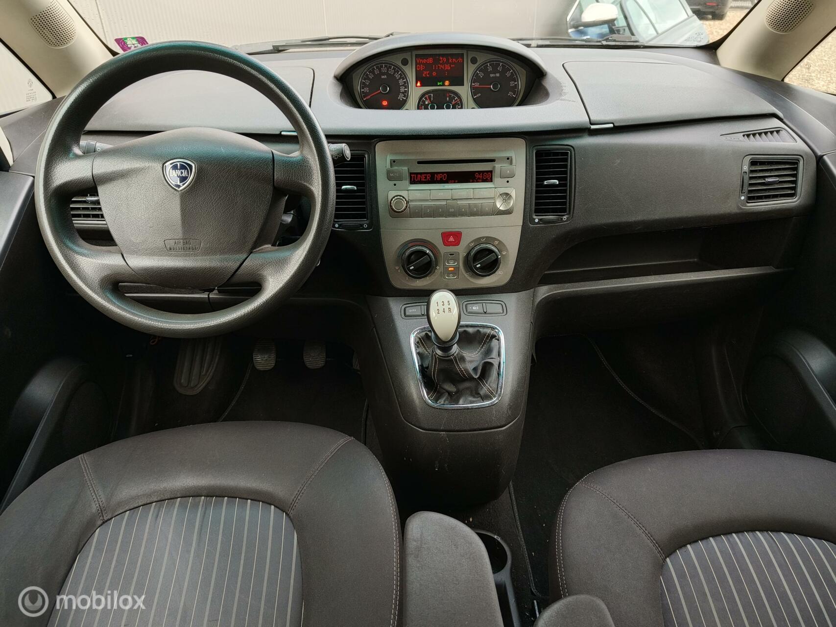 Foto van Lancia Musa