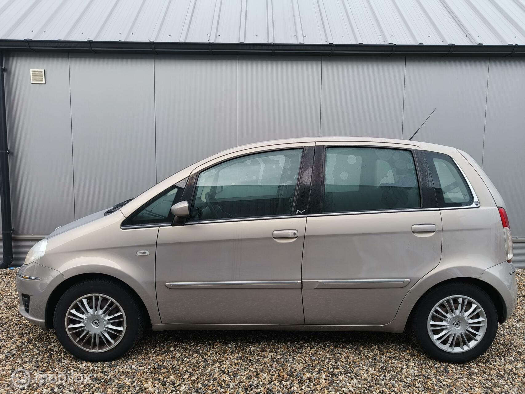 Foto van Lancia Musa