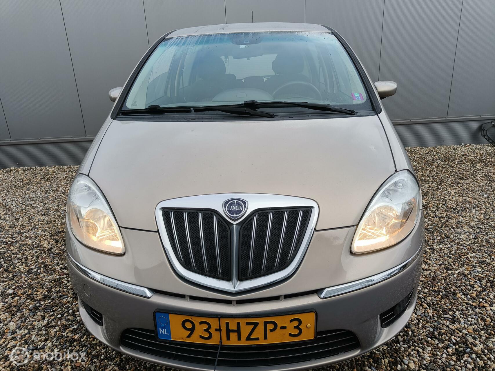 Foto van Lancia Musa