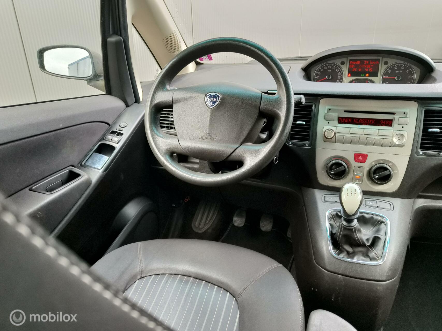 Foto van Lancia Musa