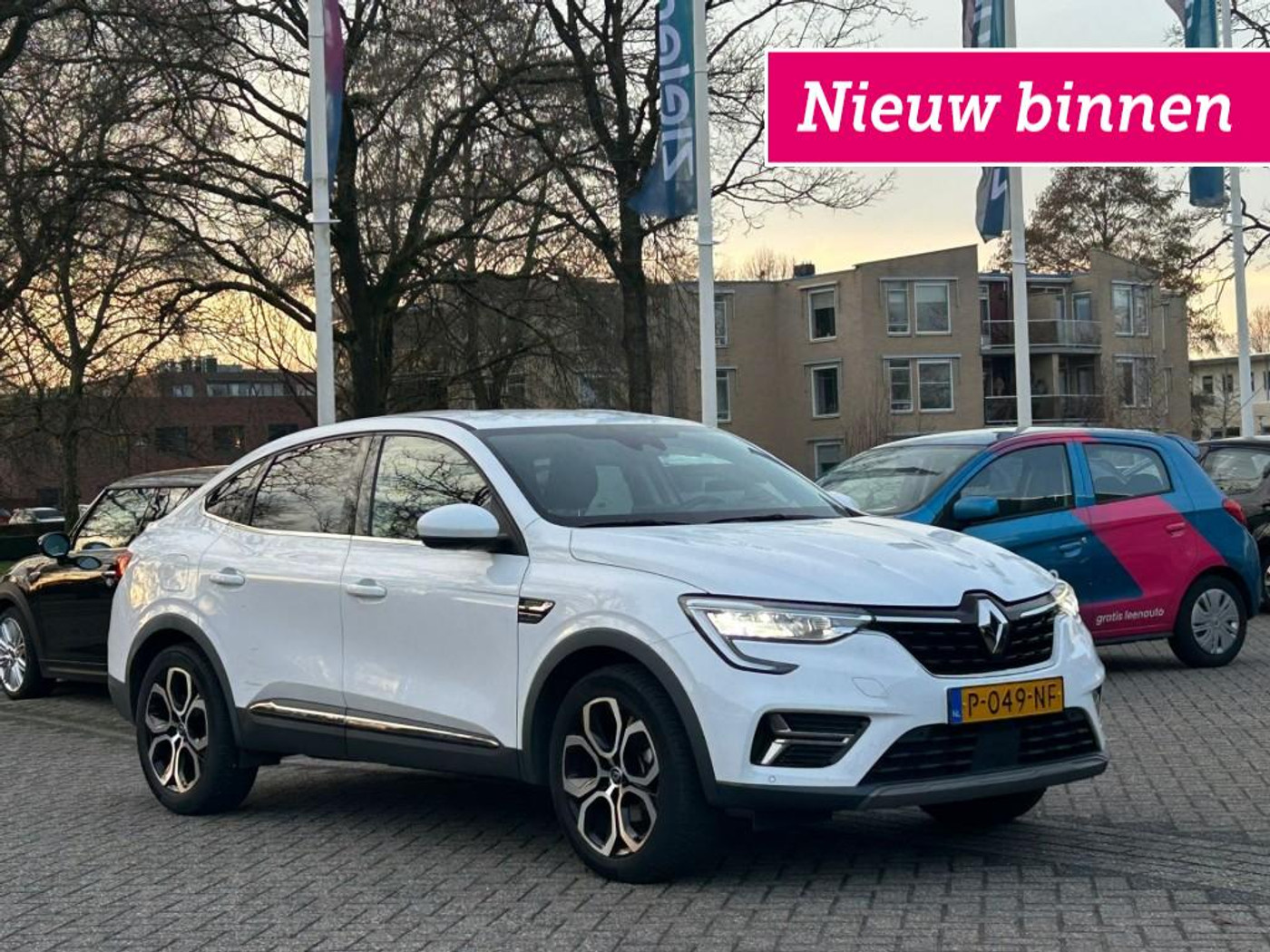 Renault Arkana E-tech 1.6 E-Tech Hybrid 145 Intens Automaat - Carplay, Navi, Cruise, C 2022 - voorkant