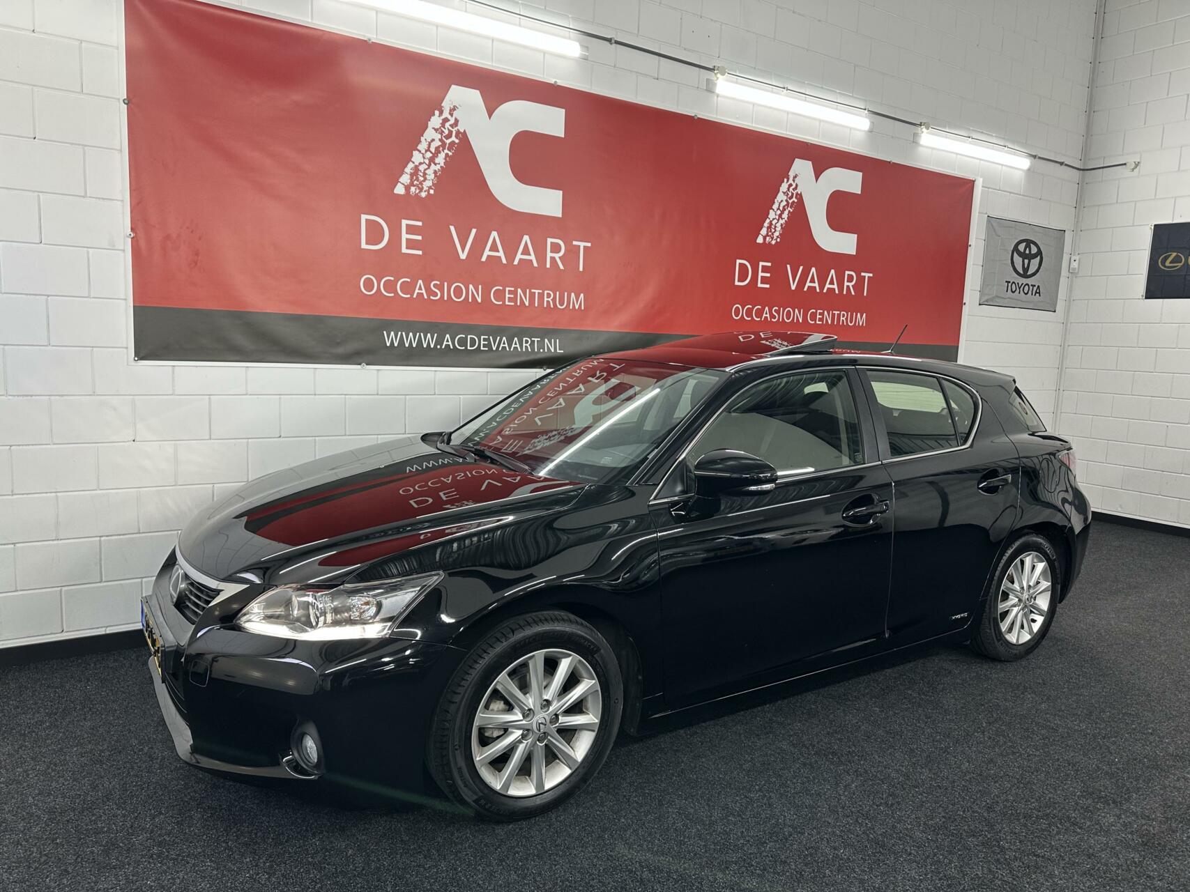 Lexus CT 200h Business Line - VERKOCHT! 2012 - voorkant