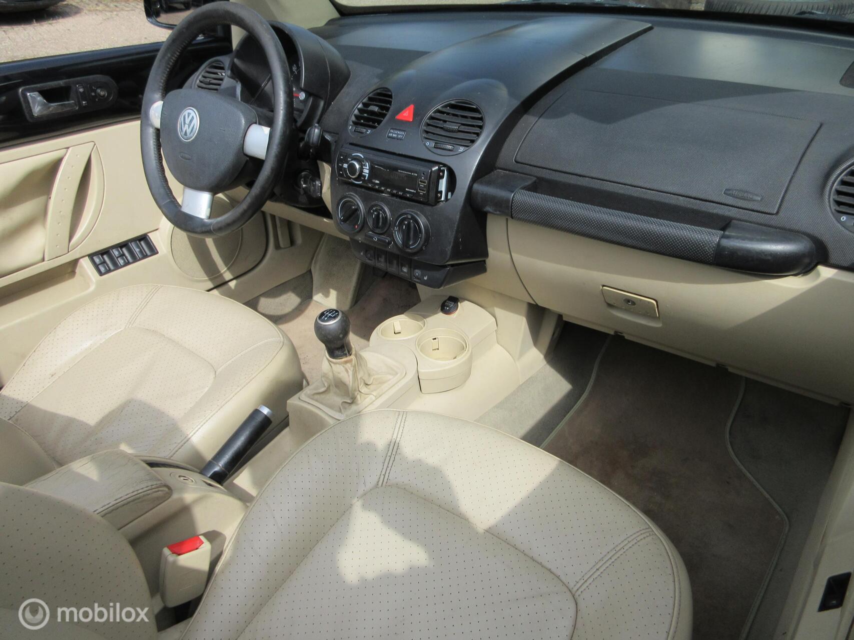 Foto van Volkswagen New Beetle Cabriolet