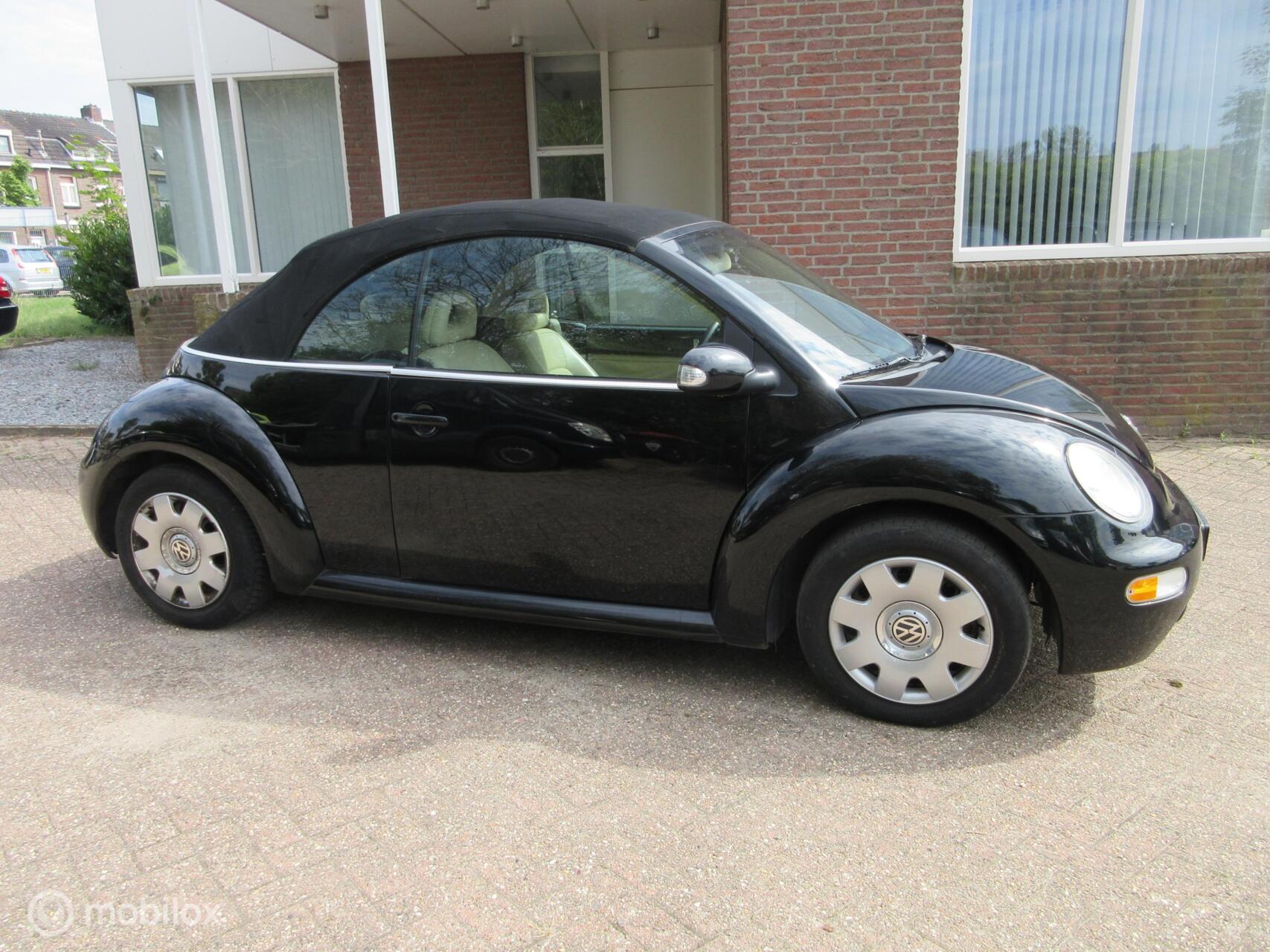 Foto van Volkswagen New Beetle Cabriolet