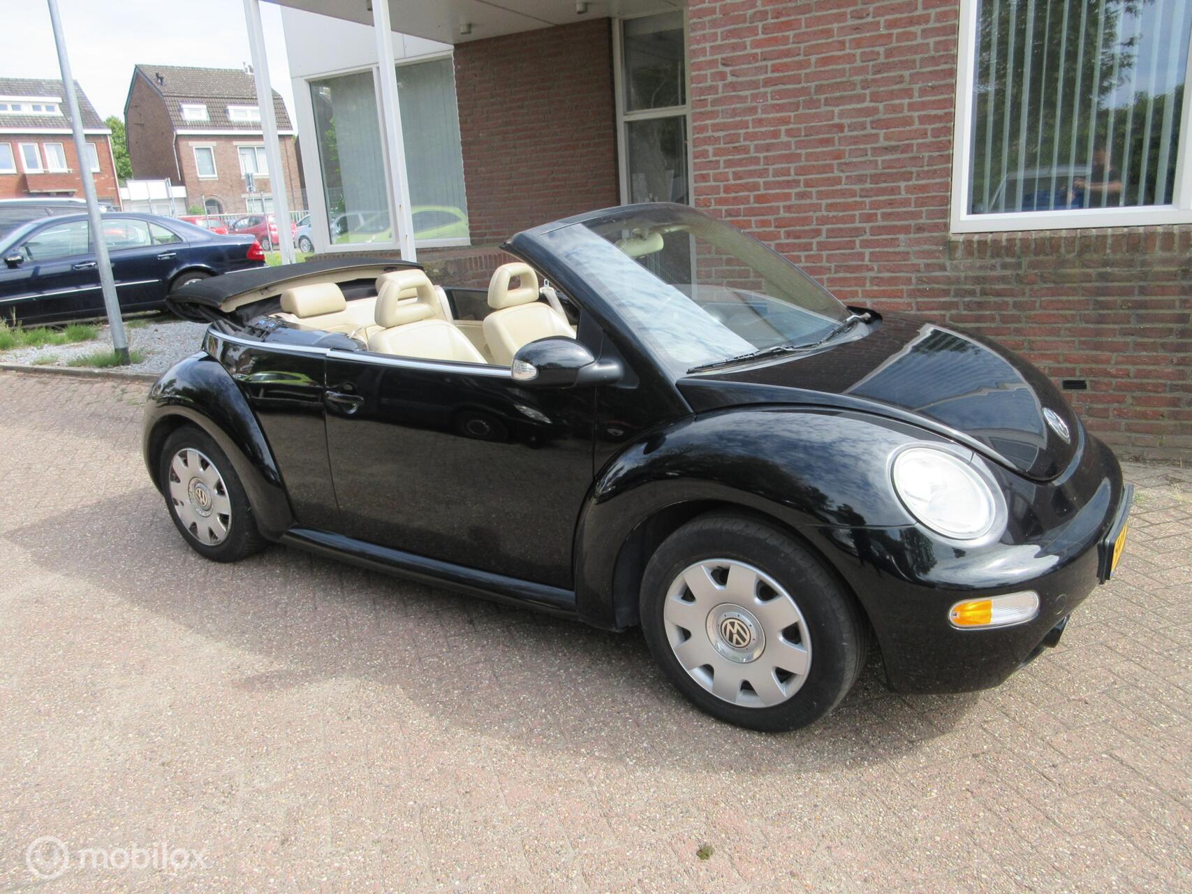 Foto van Volkswagen New Beetle Cabriolet