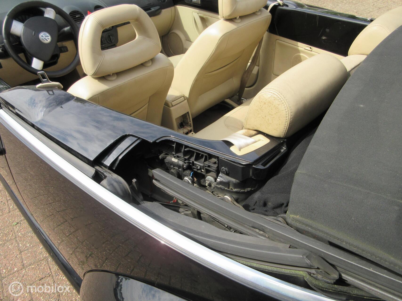 Foto van Volkswagen New Beetle Cabriolet