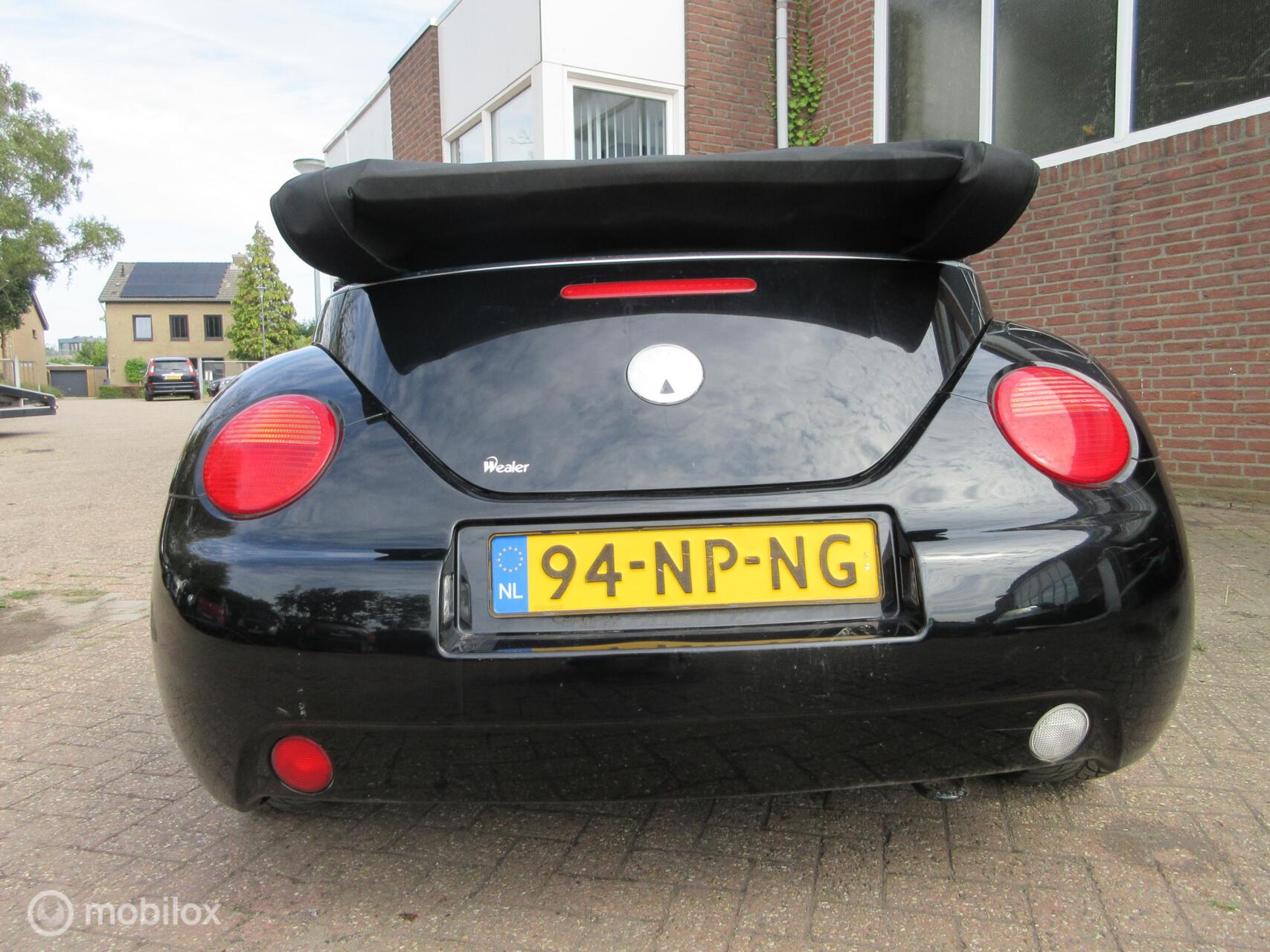 Foto van Volkswagen New Beetle Cabriolet