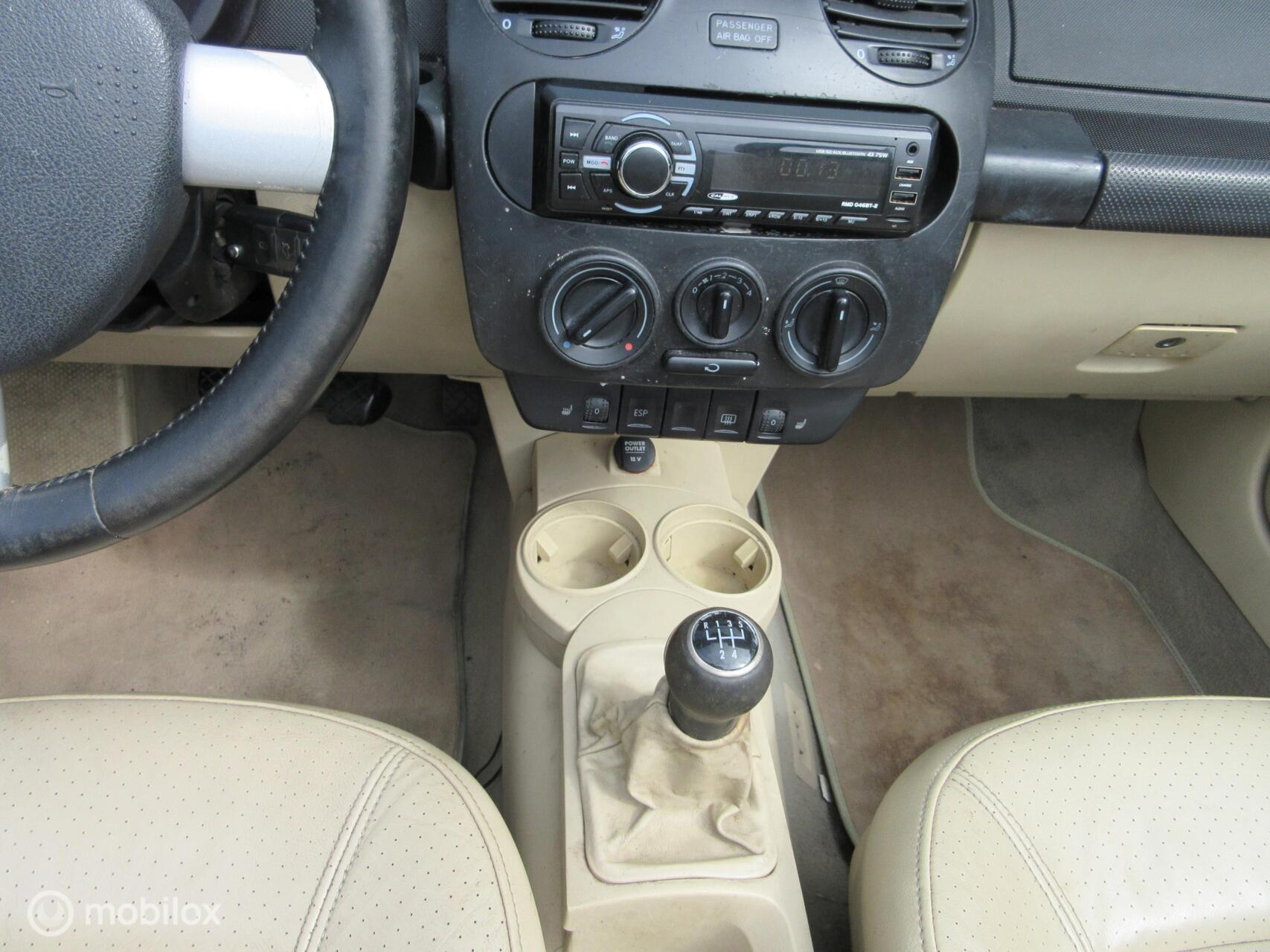 Foto van Volkswagen New Beetle Cabriolet