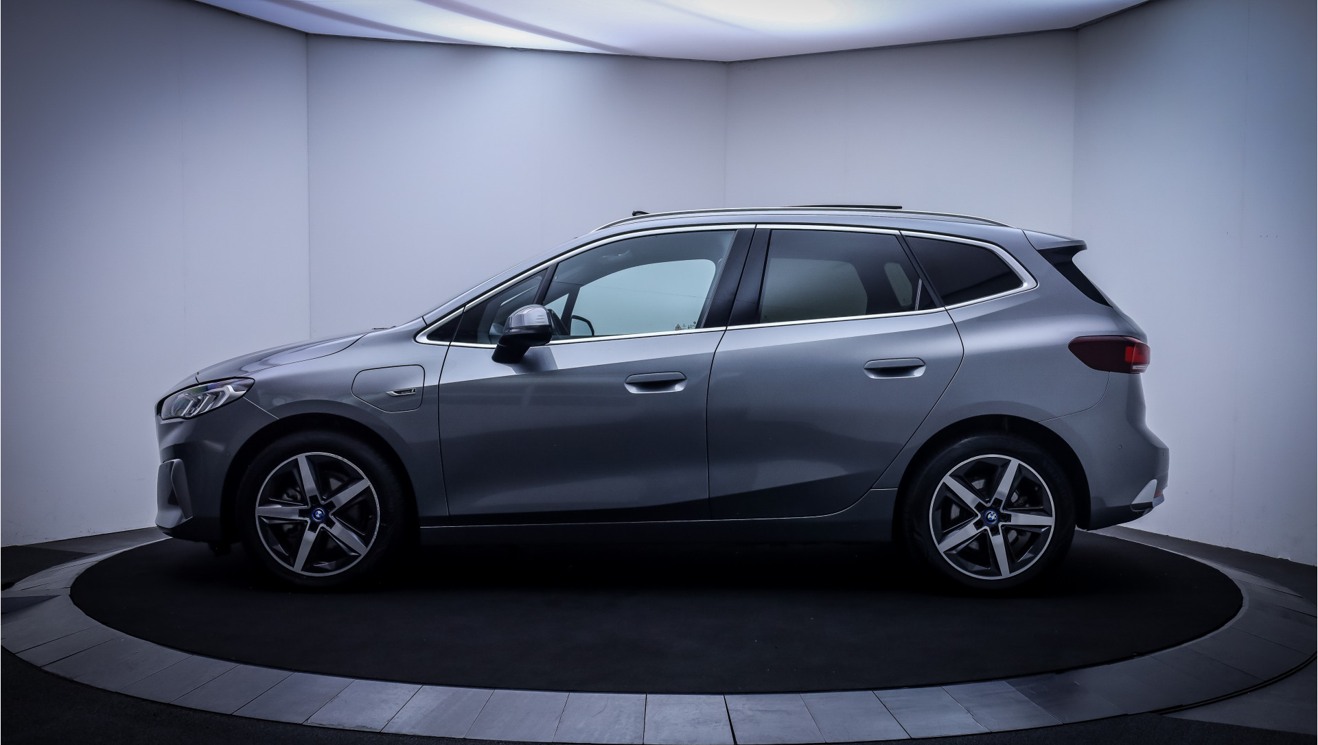 Foto van BMW 225e xDrive Active Tourer