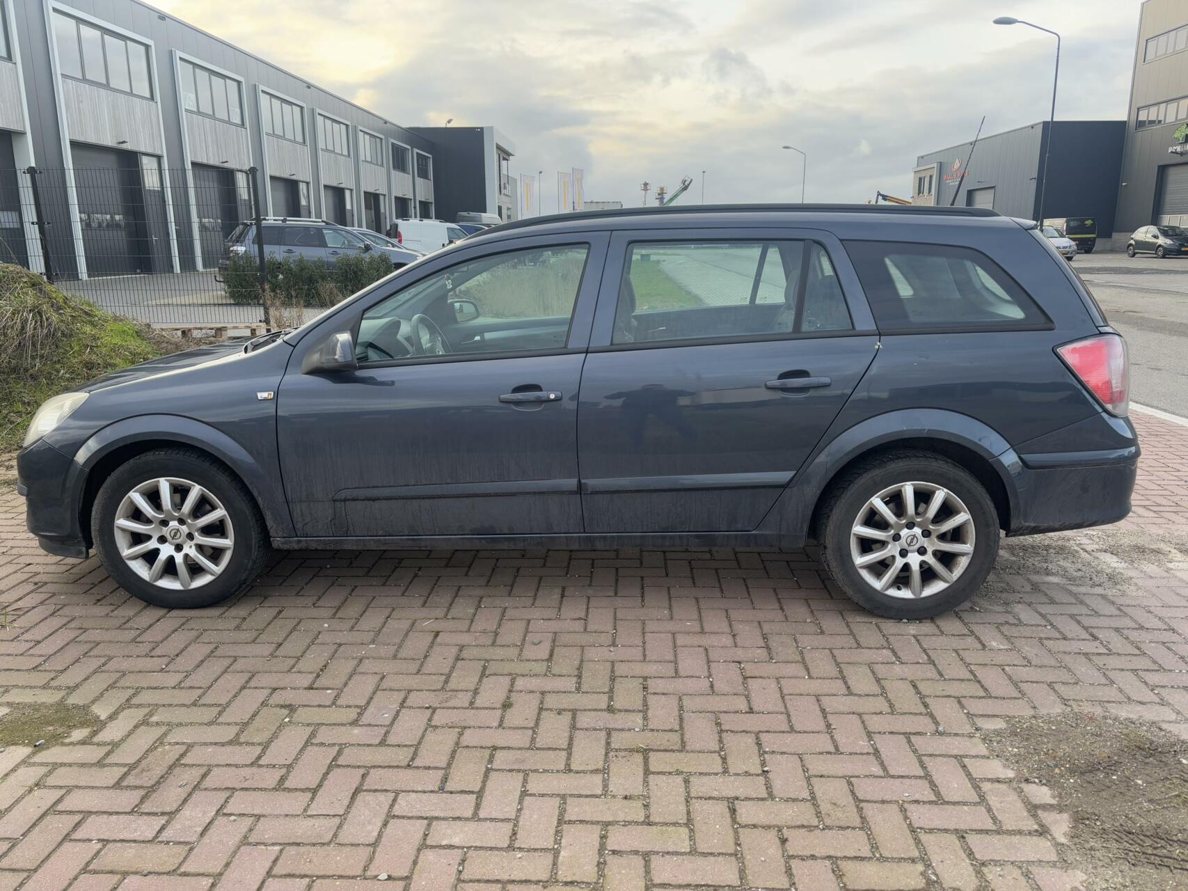 Foto van Opel Astra Wagon