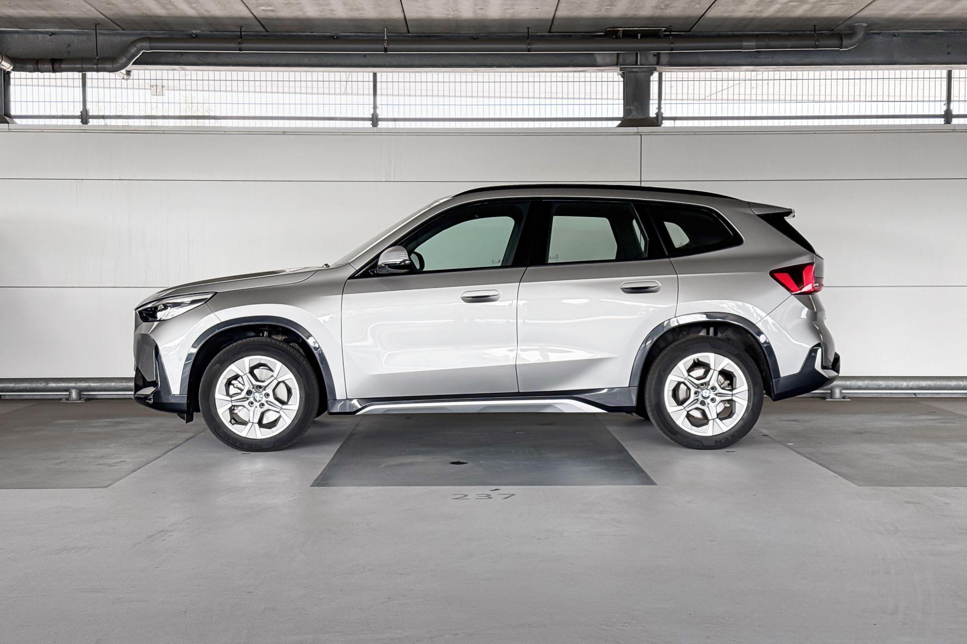 Foto van BMW X1 Xdrive23i