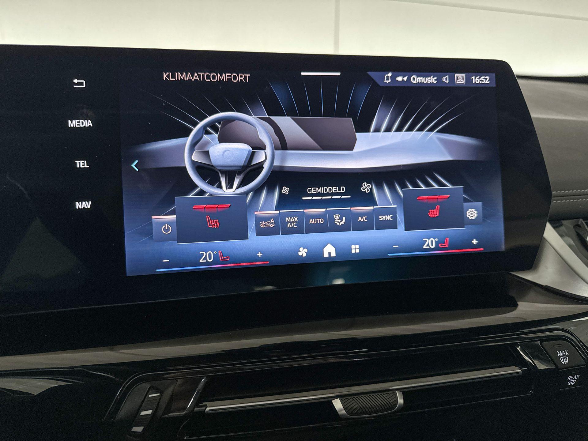 Foto van BMW X1 Xdrive23i