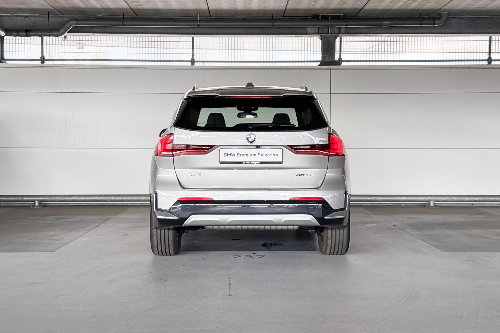 Foto van BMW X1 Xdrive23i