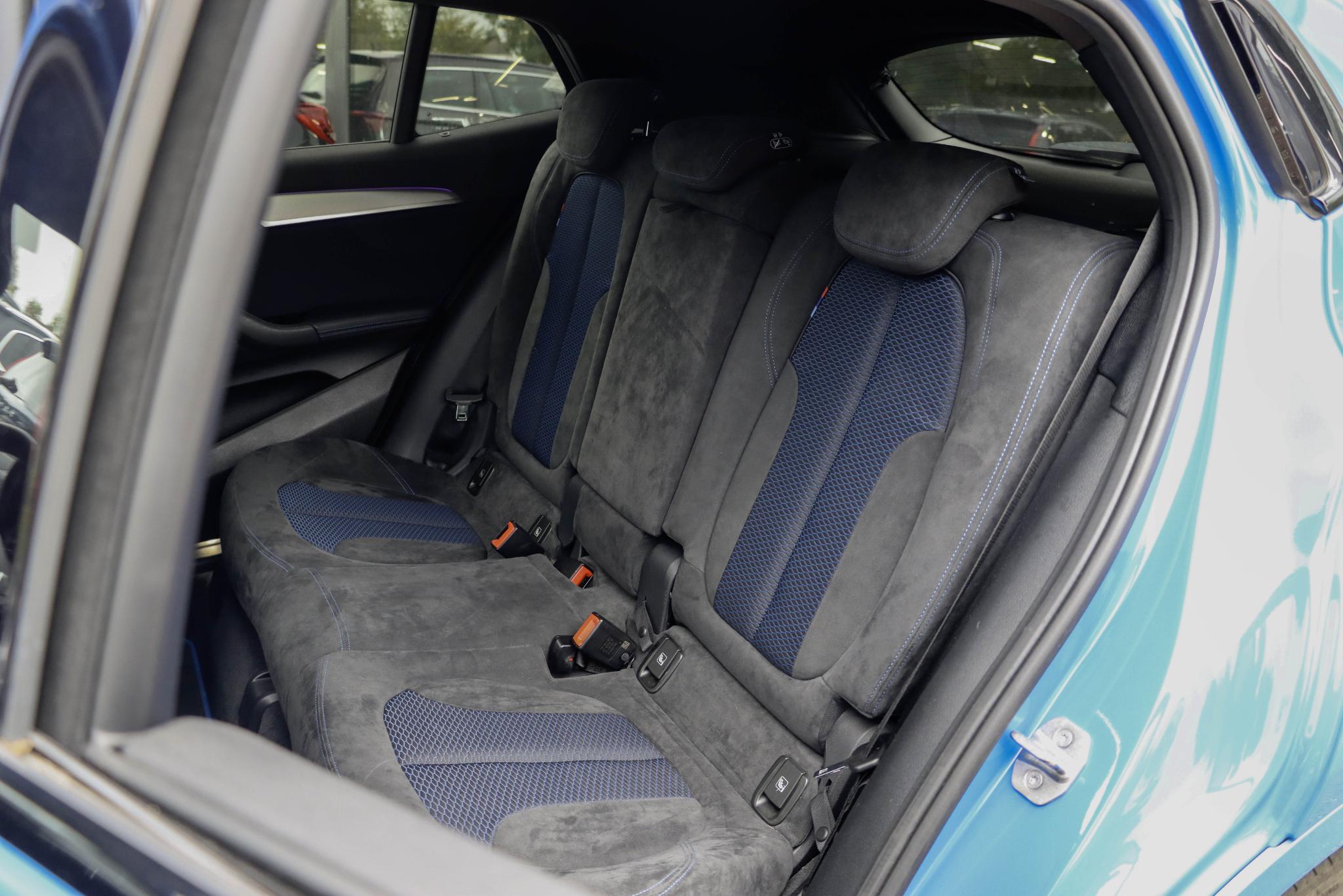 Foto van BMW X2 M35i