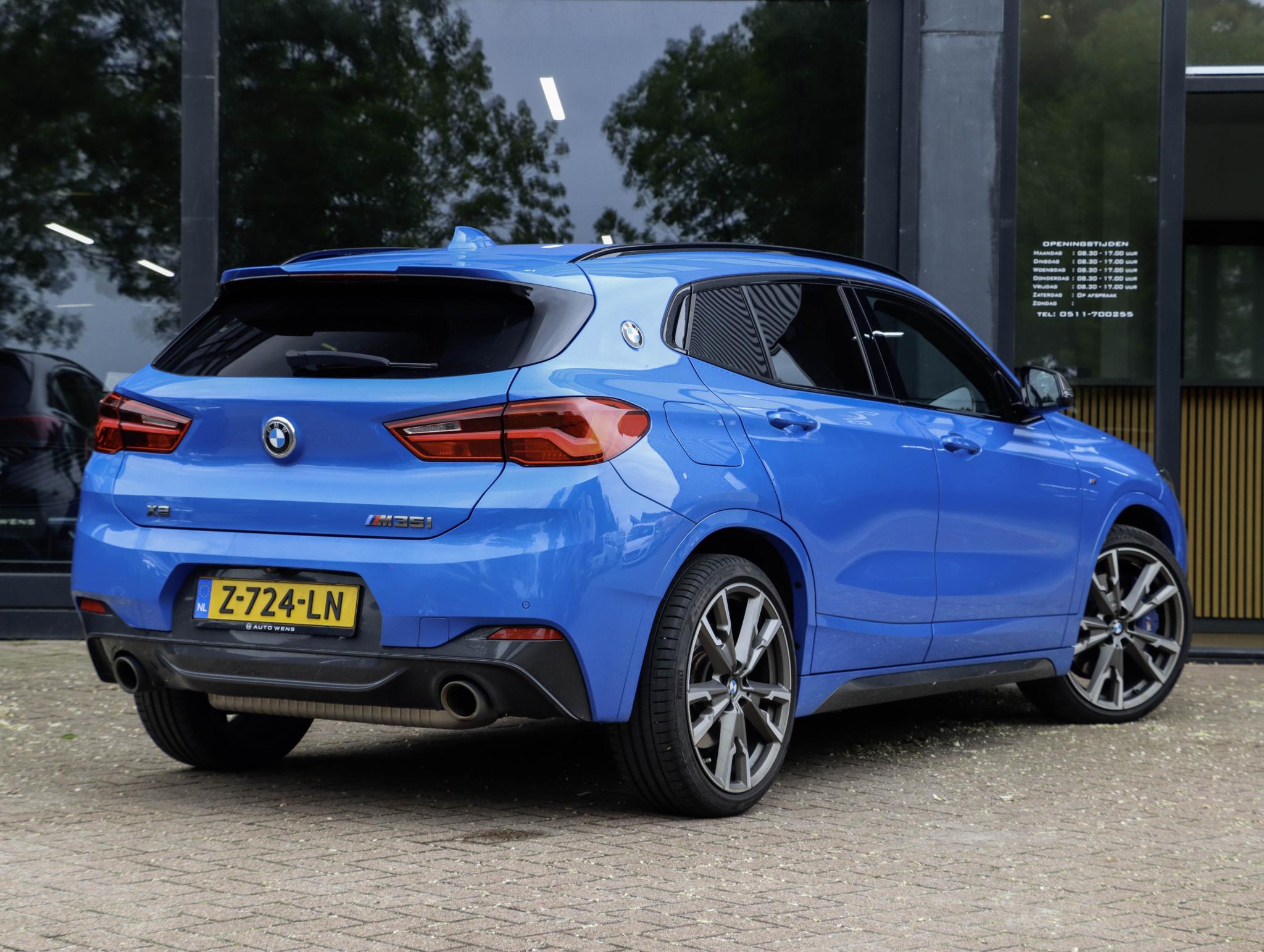 Foto van BMW X2 M35i