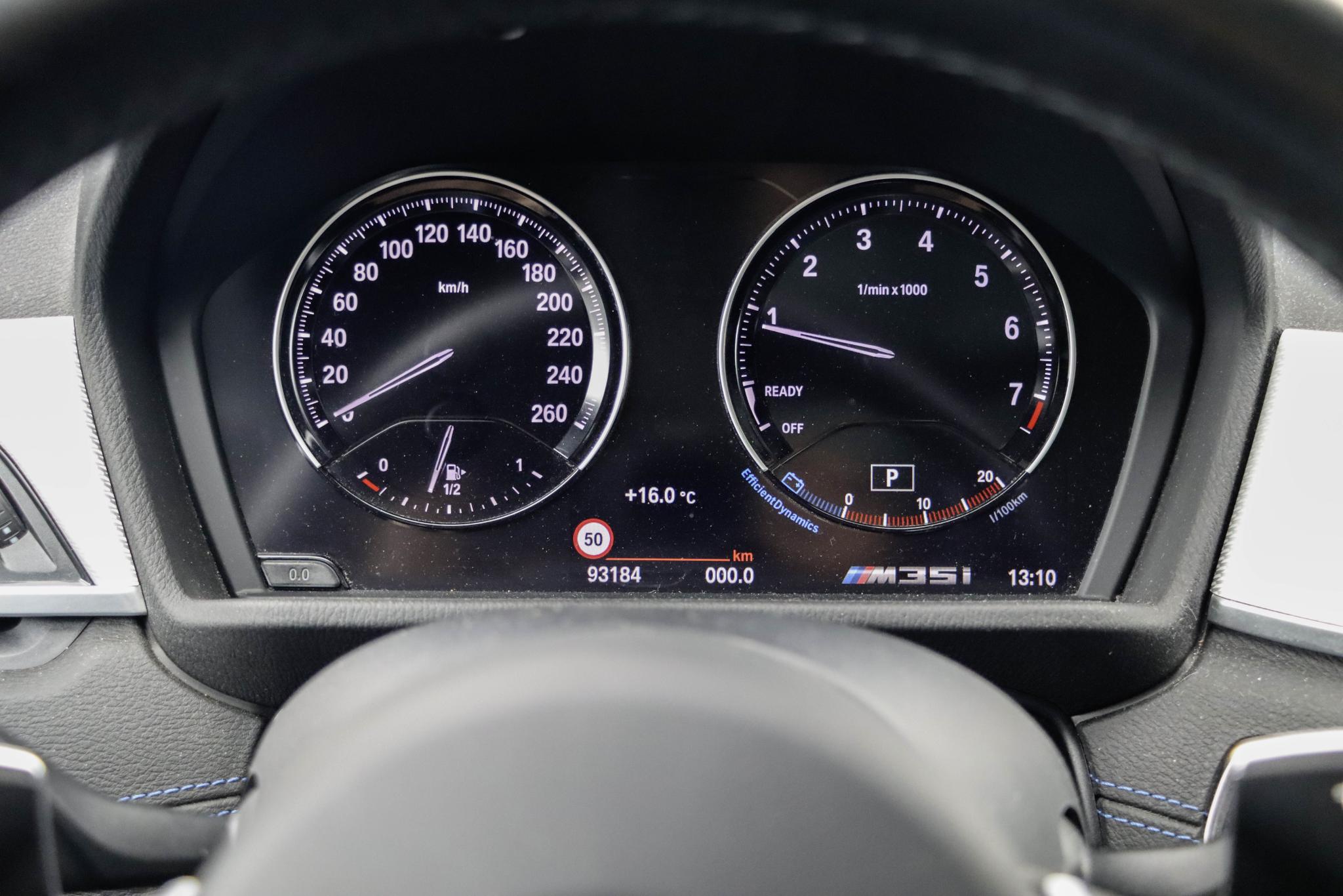 Foto van BMW X2 M35i