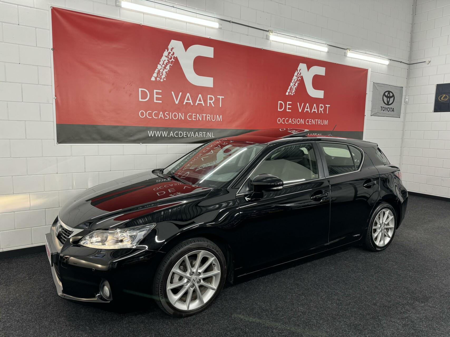 Lexus CT 200h Luxury Line - VERKOCHT! 2011 - voorkant