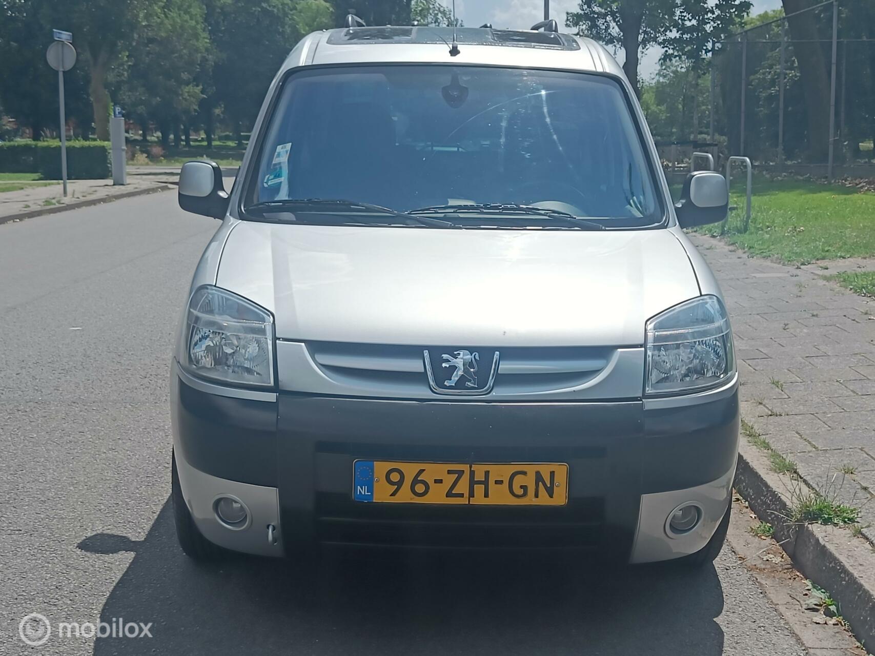 Foto van Peugeot Partner Tepee