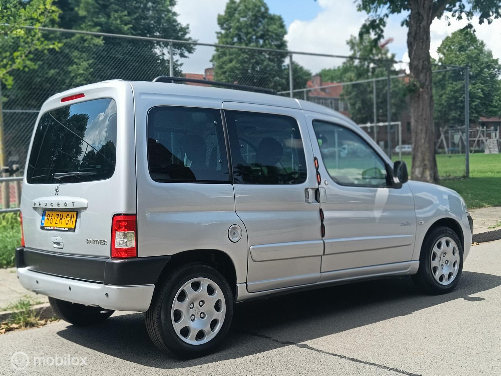 Foto van Peugeot Partner Tepee
