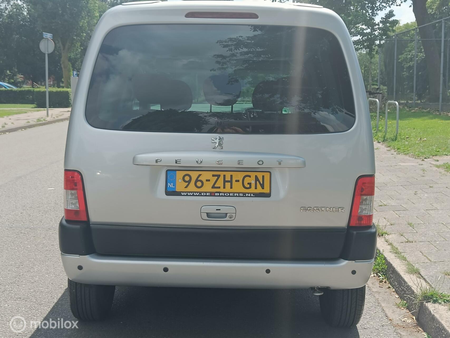 Foto van Peugeot Partner Tepee