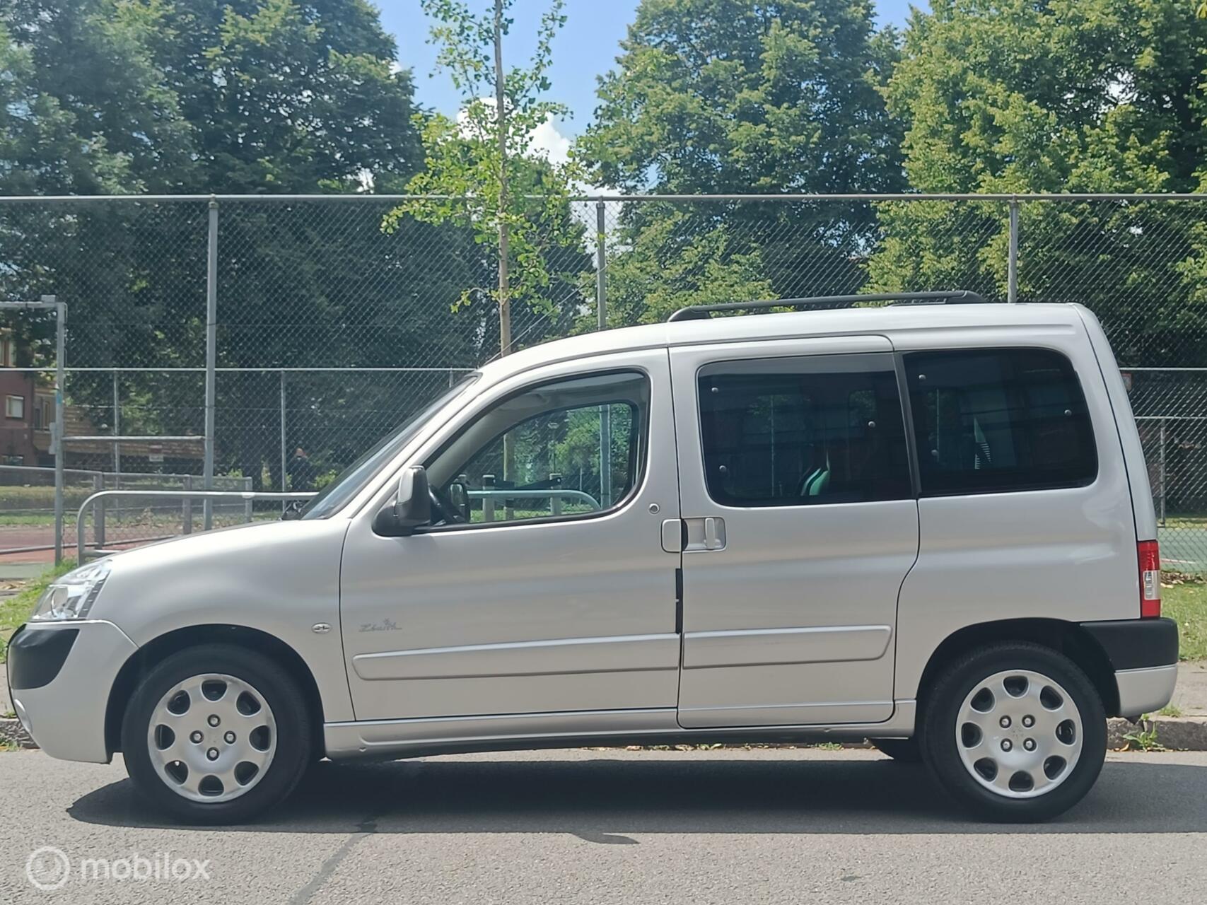 Foto van Peugeot Partner Tepee