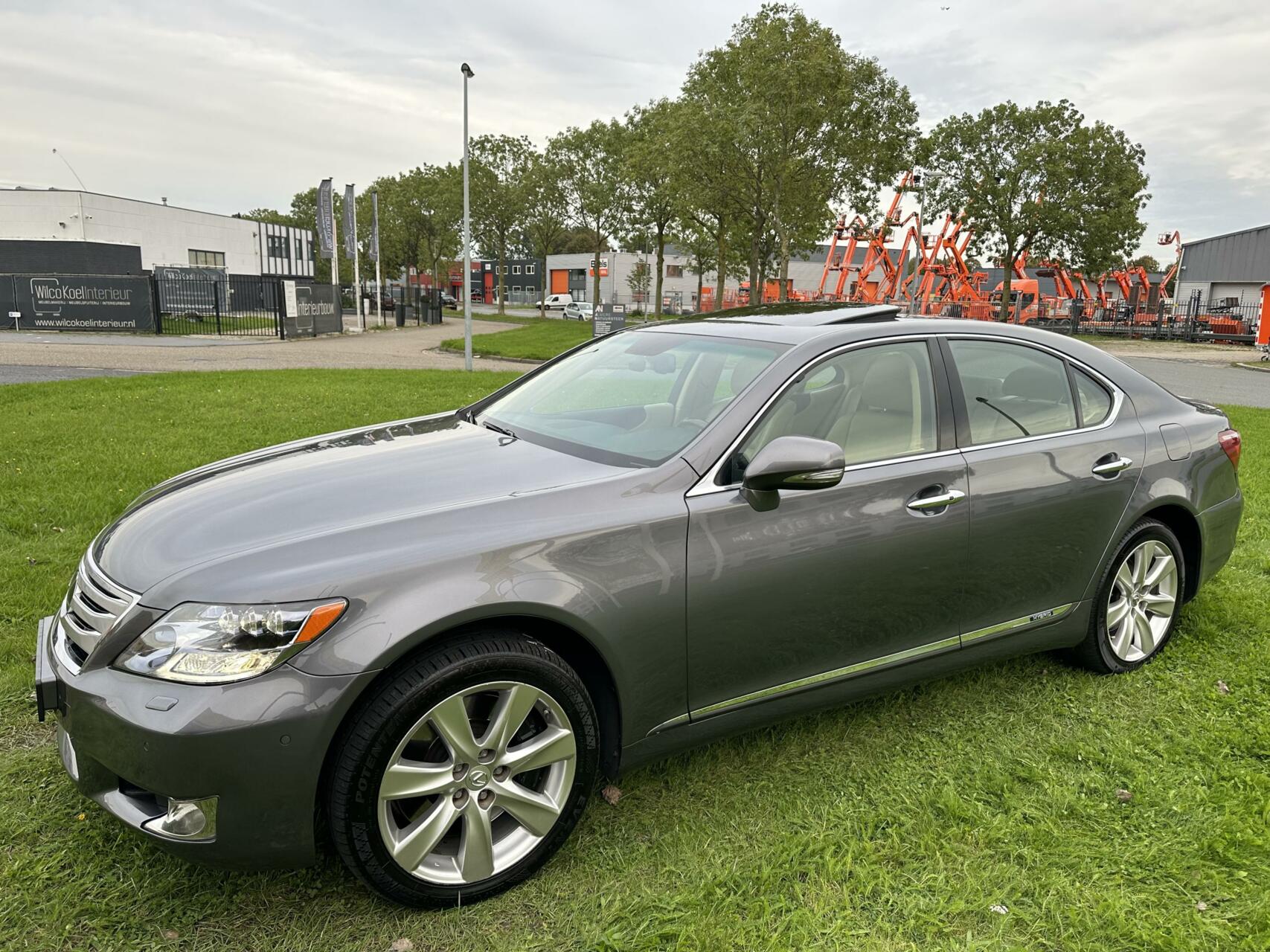 Foto van Lexus LS