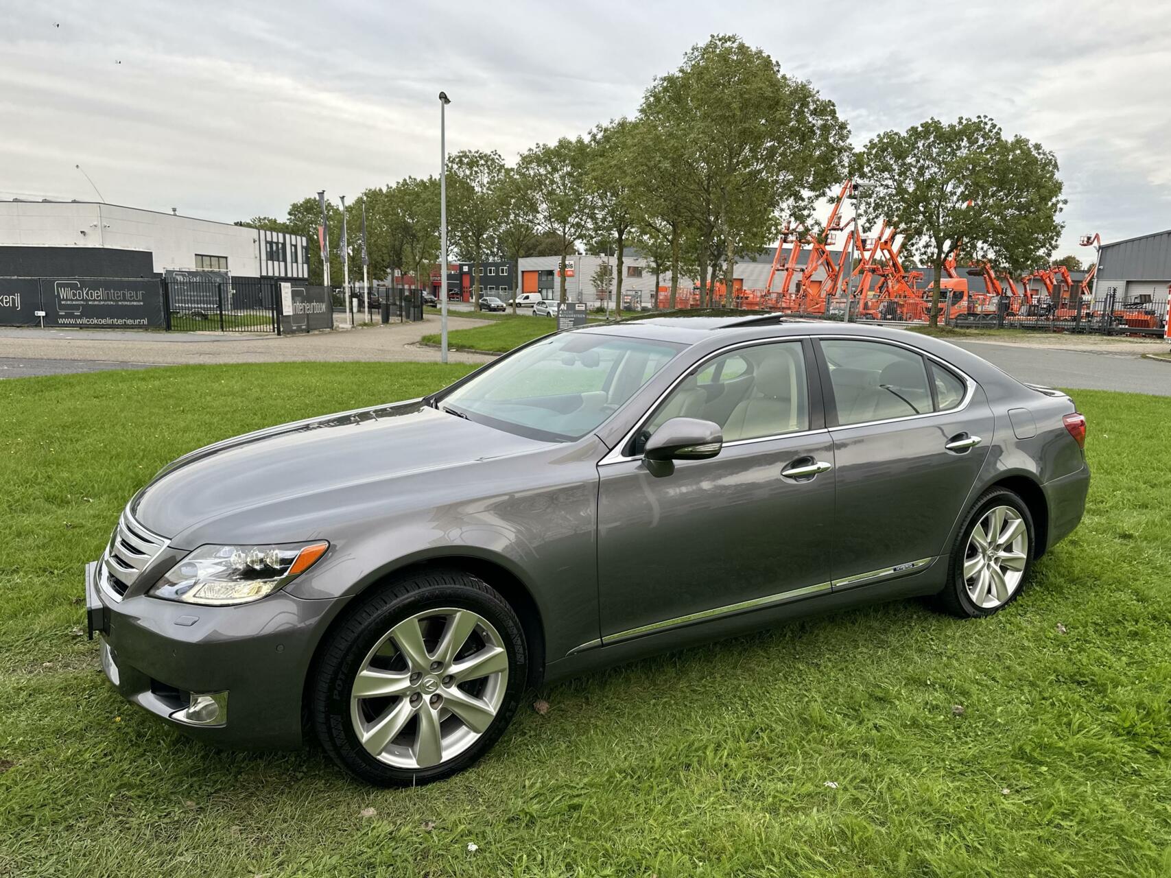 Foto van Lexus LS