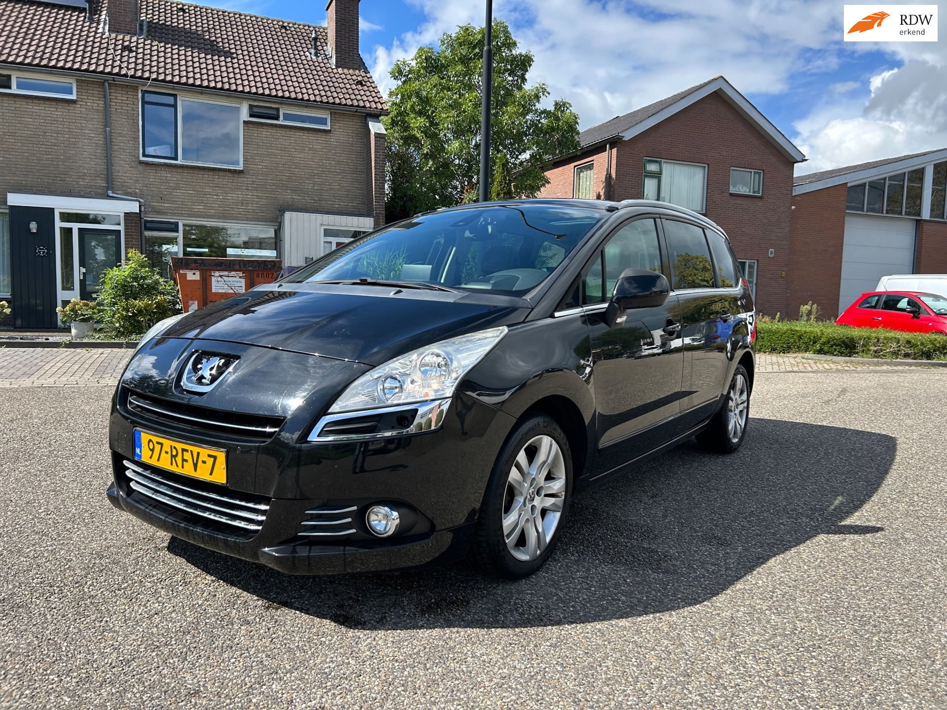 Peugeot 5008 1.6 THP Blue Lease Executive 7p. 2011 - voorkant