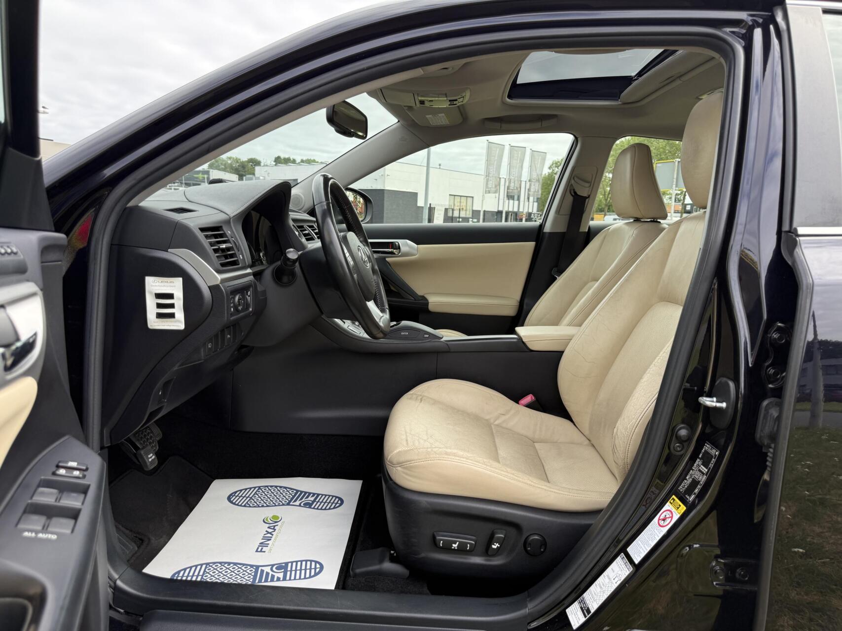 Foto van Lexus CT