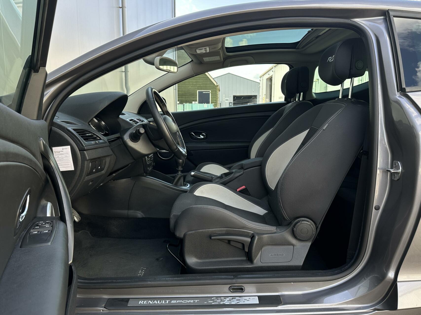 Foto van Renault Megane Coupé