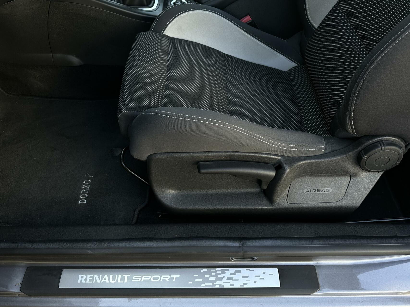 Foto van Renault Megane Coupé